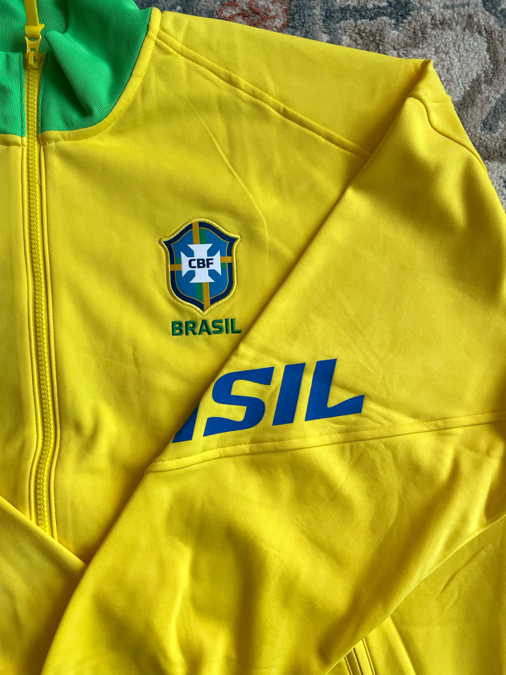 Nike Brazil Dri-Fit Academy Pro Anthem Jacket Lightning Green Spark (FZ9388-718) (Non Marking Ver.) 착용 스타일 - 3