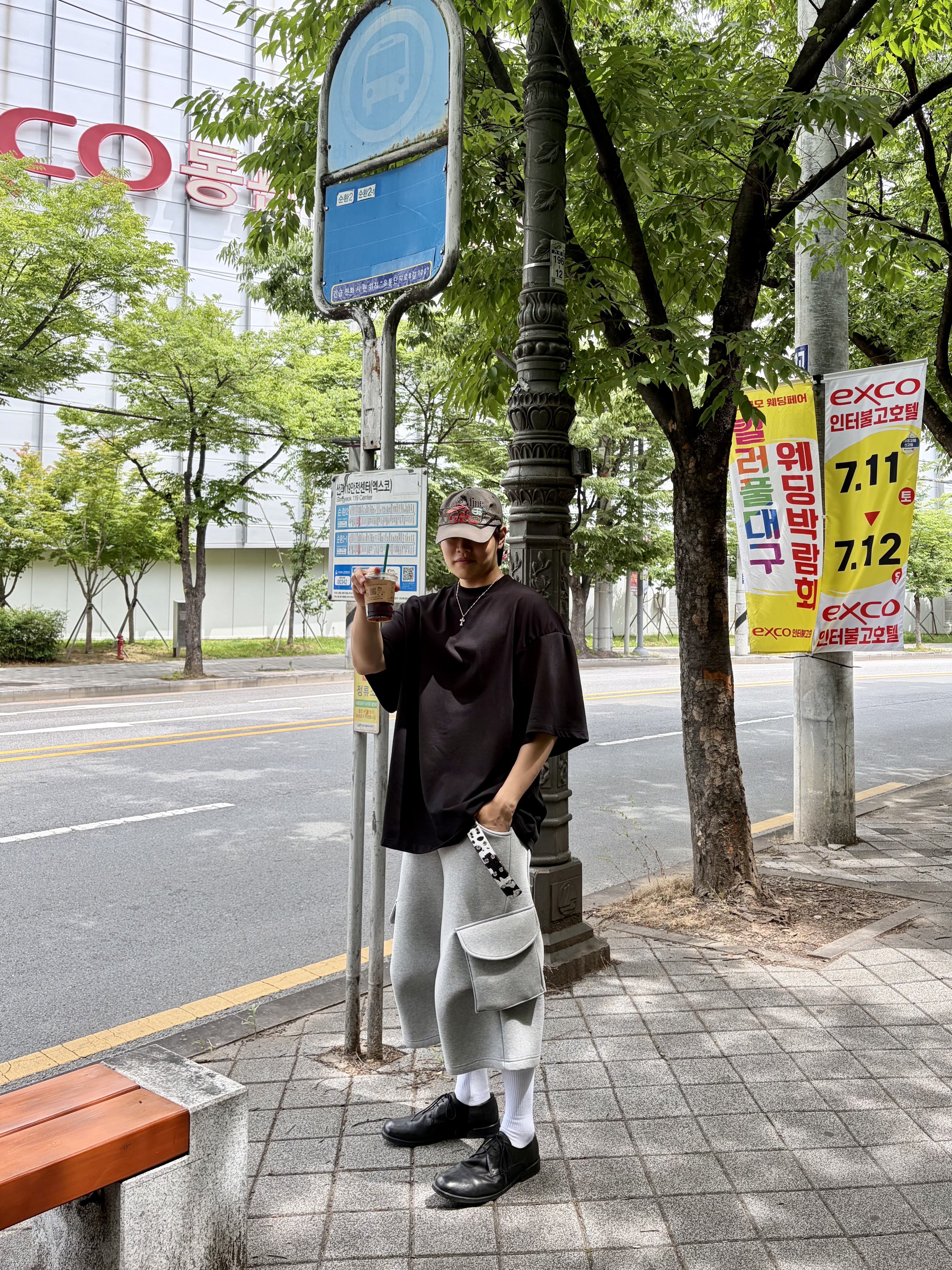MJD Wide Cargo Bermuda Pants Melange Grey, Kamien x MJD Double Hole Belt Oreo Calf Hair 착용 스타일 - 2