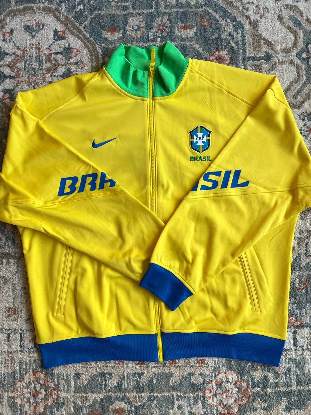 Nike Brazil Dri-Fit Academy Pro Anthem Jacket Lightning Green Spark (FZ9388-718) (Non Marking Ver.) 착용 스타일 - 1