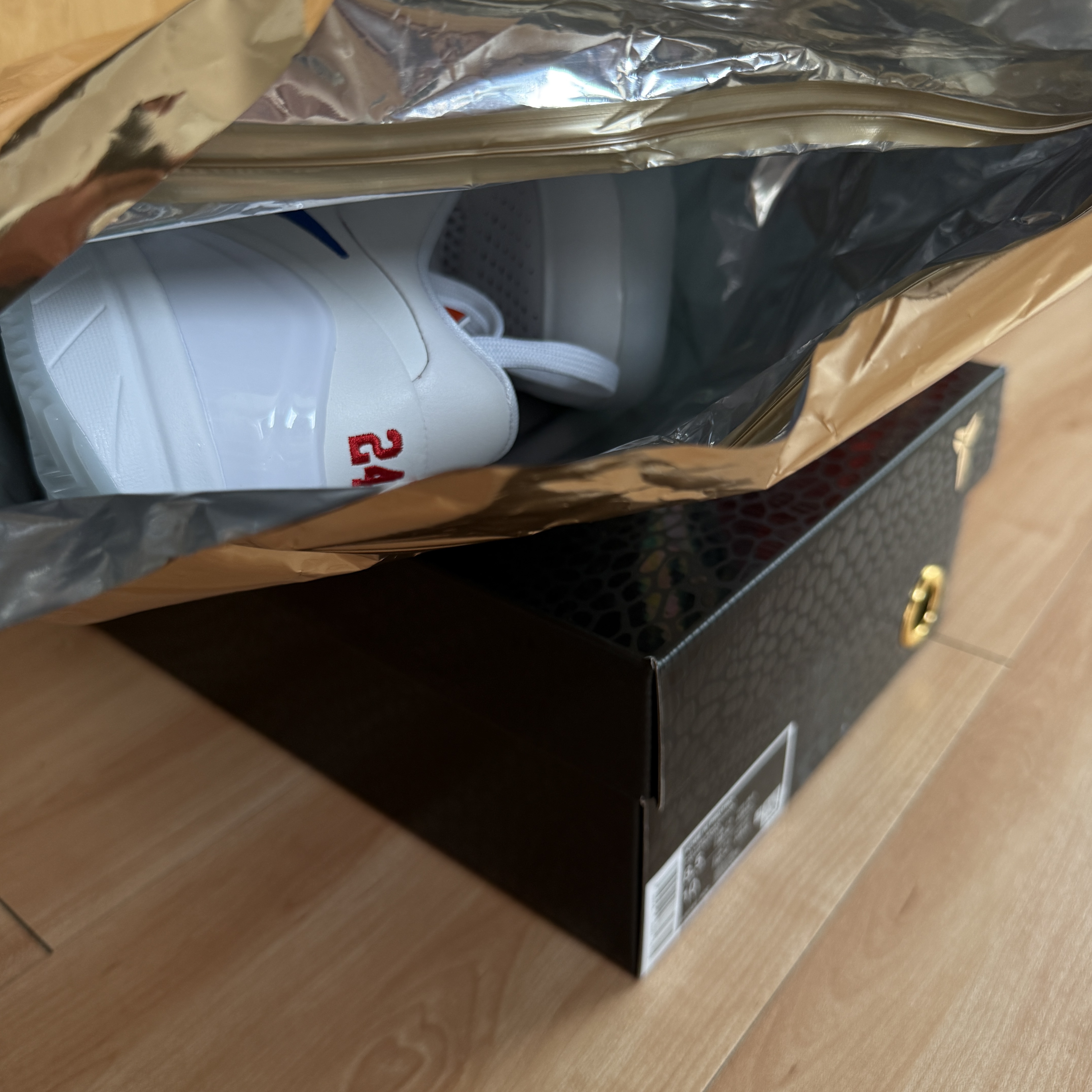 Nike Kobe 4 Protro Draft Pack #7 (Opened Case), Nike Kobe 4 Protro Draft Pack Gold Purple (Opened Case) 착용 스타일 - 2