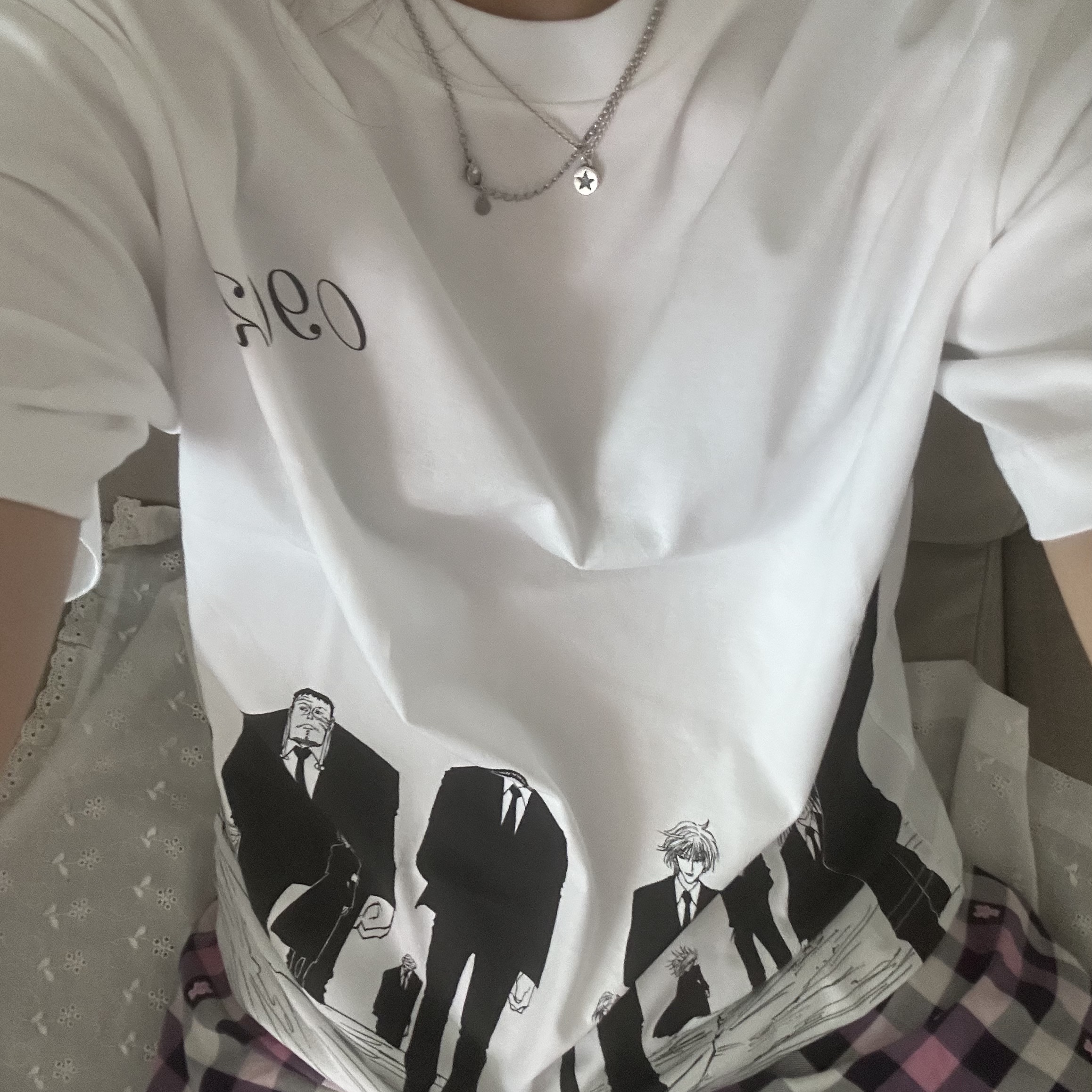 Uniqlo UT Shueisha 100th Anniversary Hunter x Hunter T-Shirt White 착용 스타일