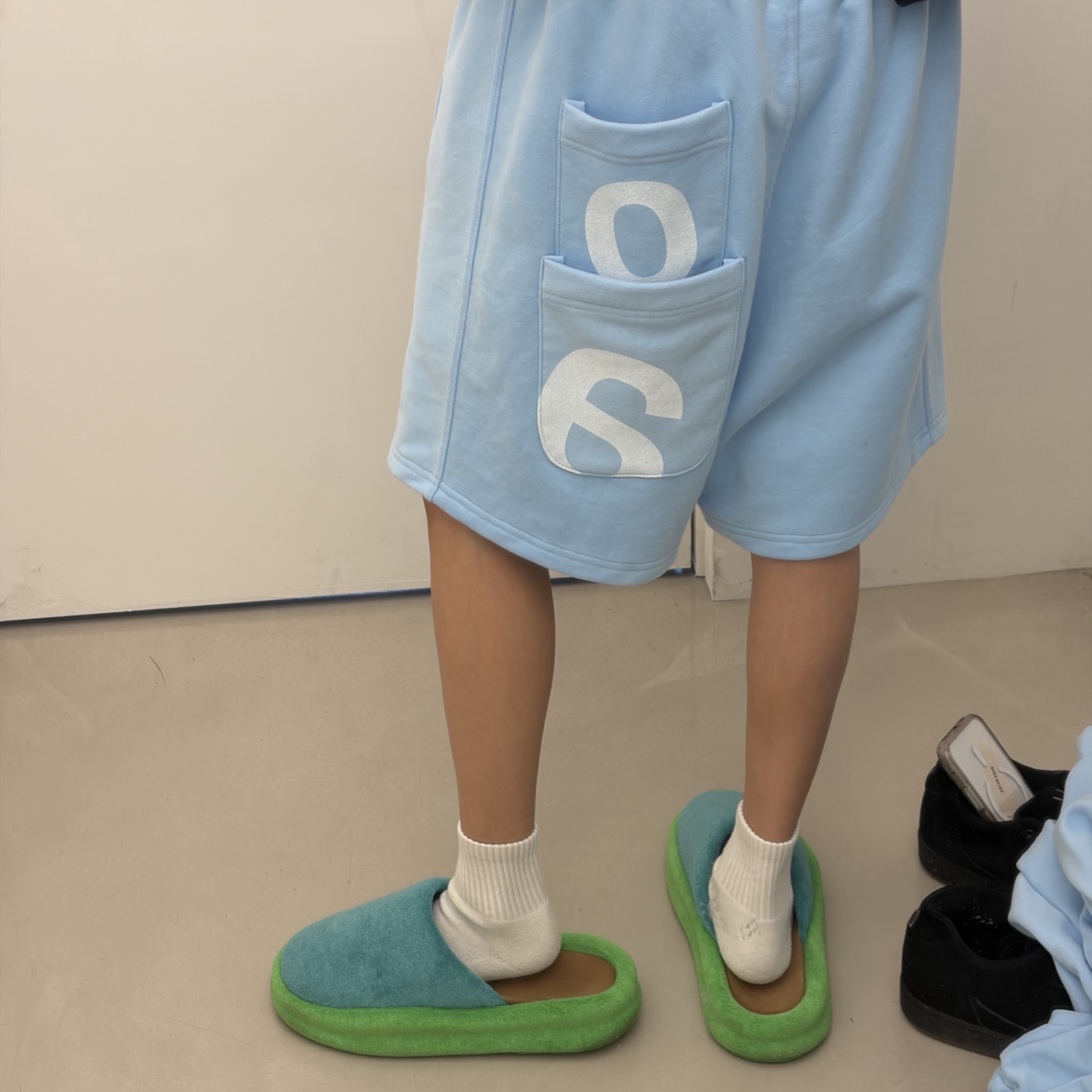 SKYLRK Rest Slide Fresh Green, dadgetool O A Sweat Pants Sky Blue 착용 스타일 - 3