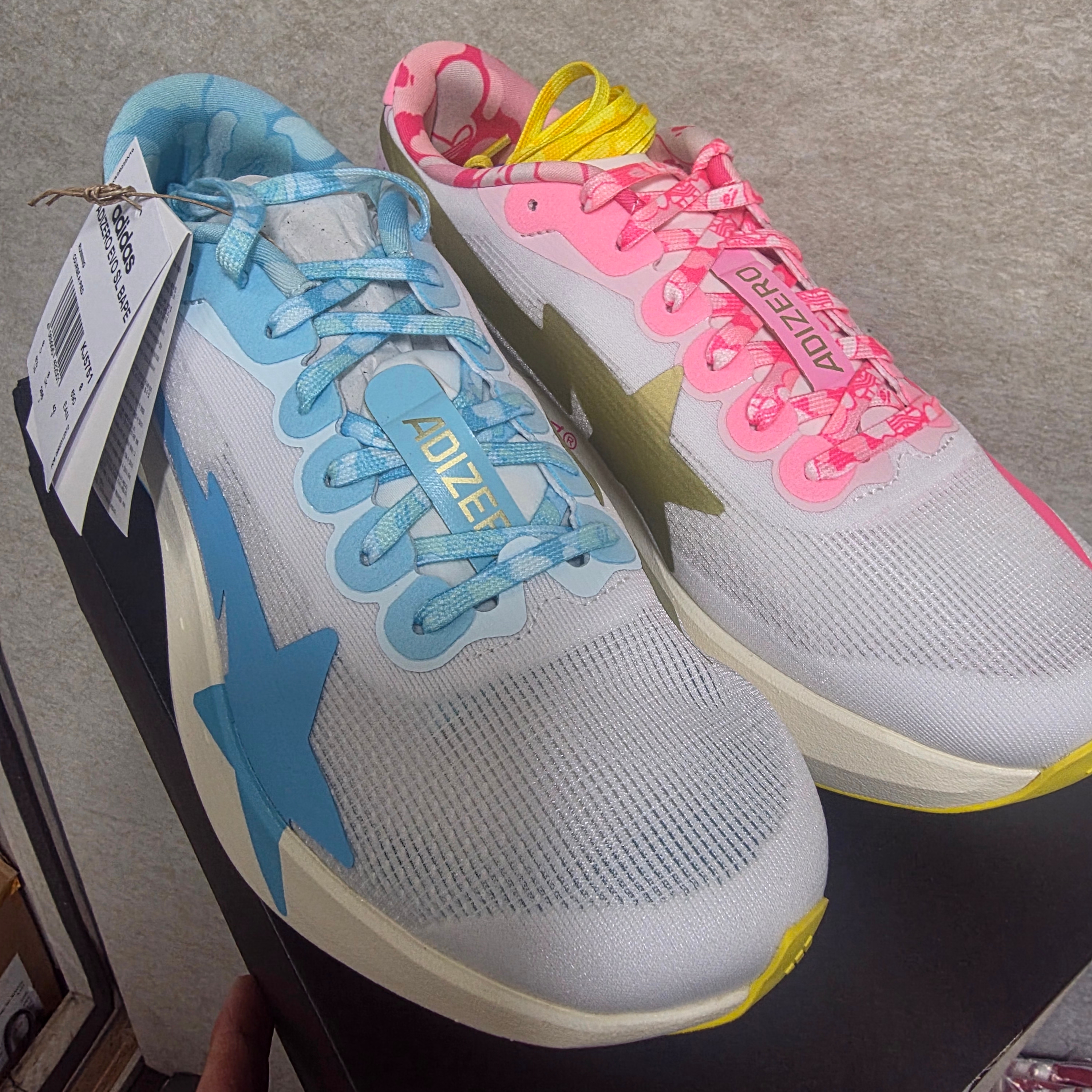 Adidas x BAPE Adizero EVO SL Core White Metallic Gold 착용 스타일
