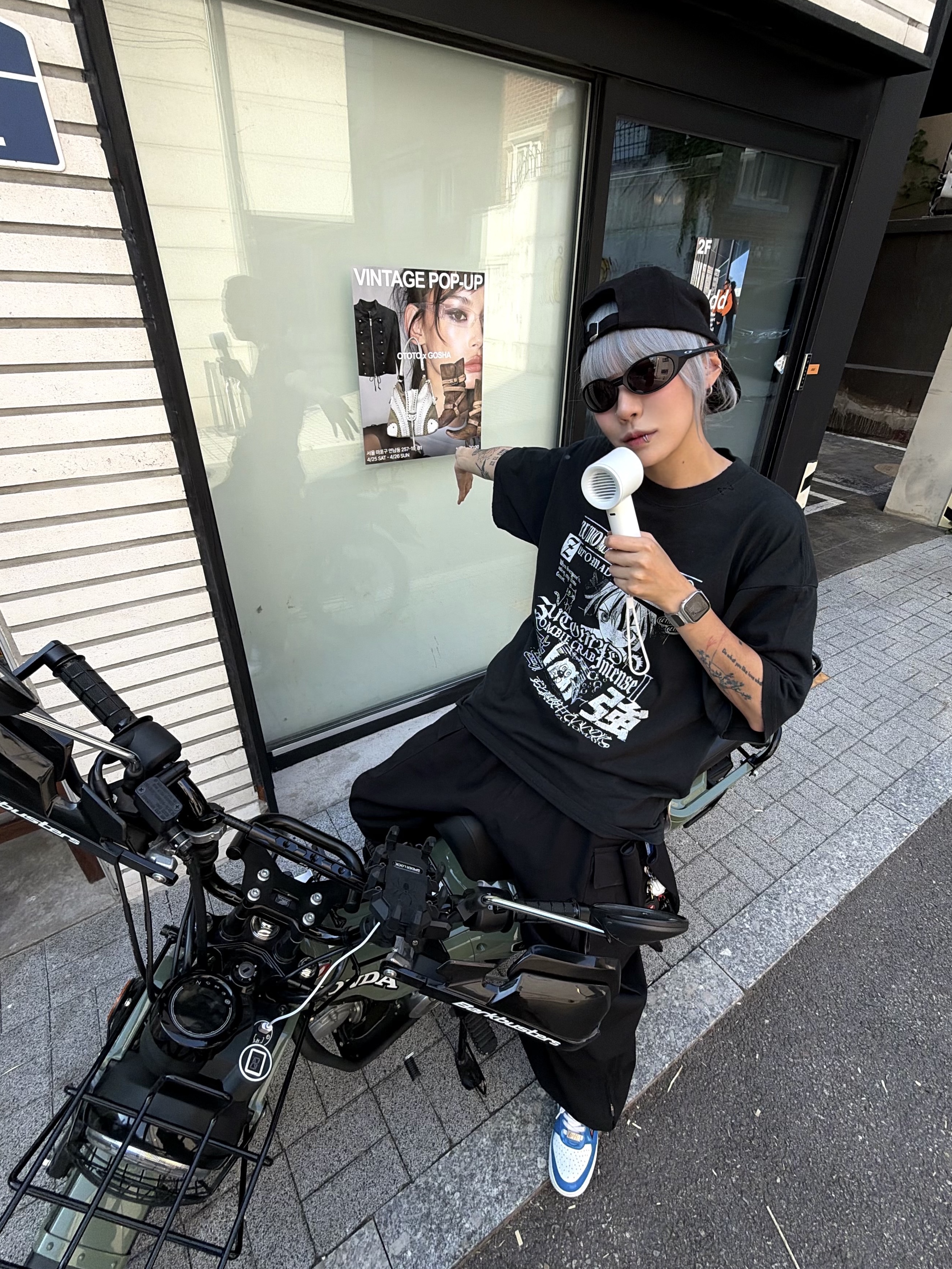 Oakley Eye Jacket Redux Matte Black Frame Prizm Grey Lenses High Bridge Fit 착용 스타일