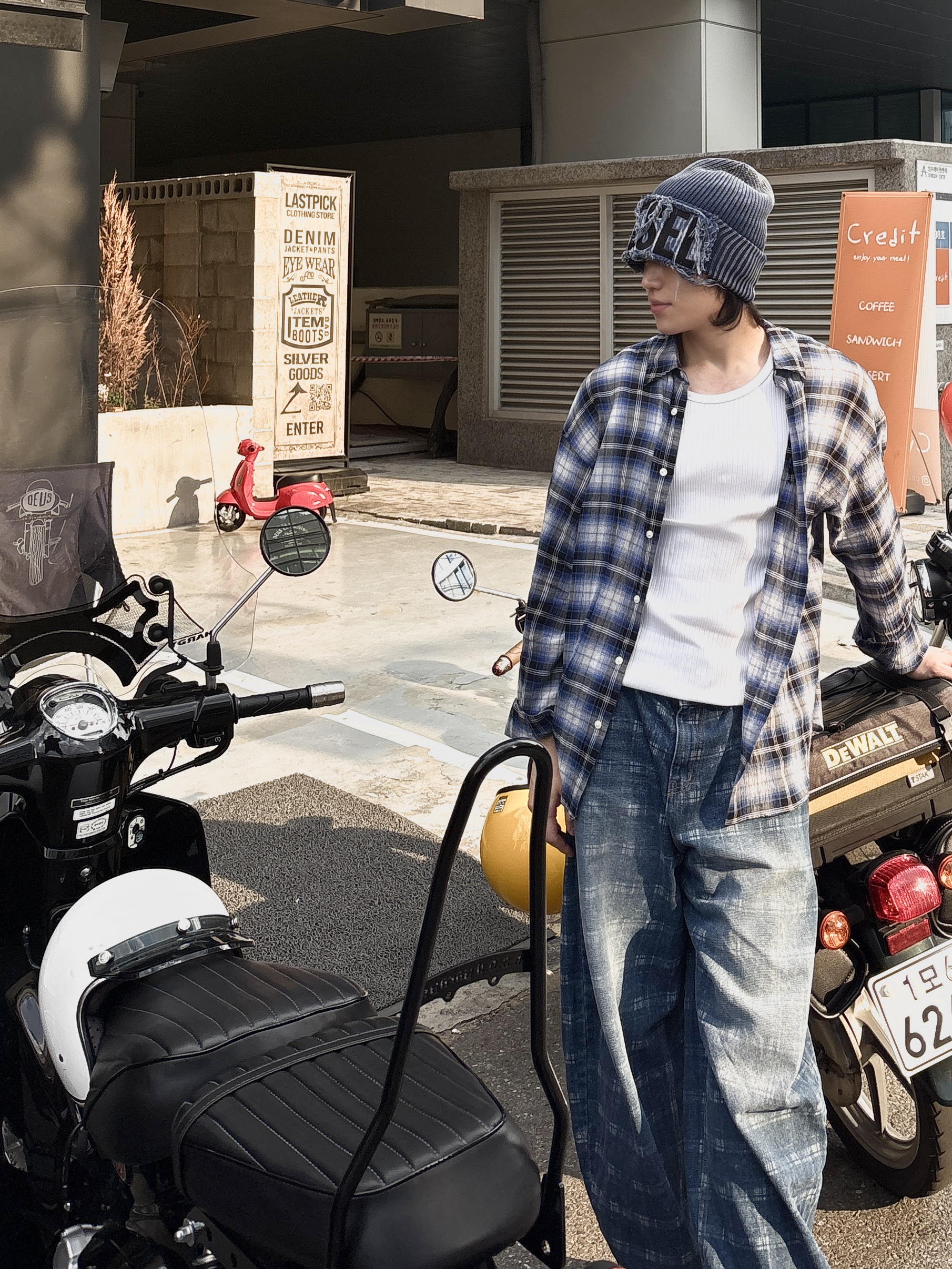 (W) Diesel K-Frok Beanie Blue 착용 스타일 - 6