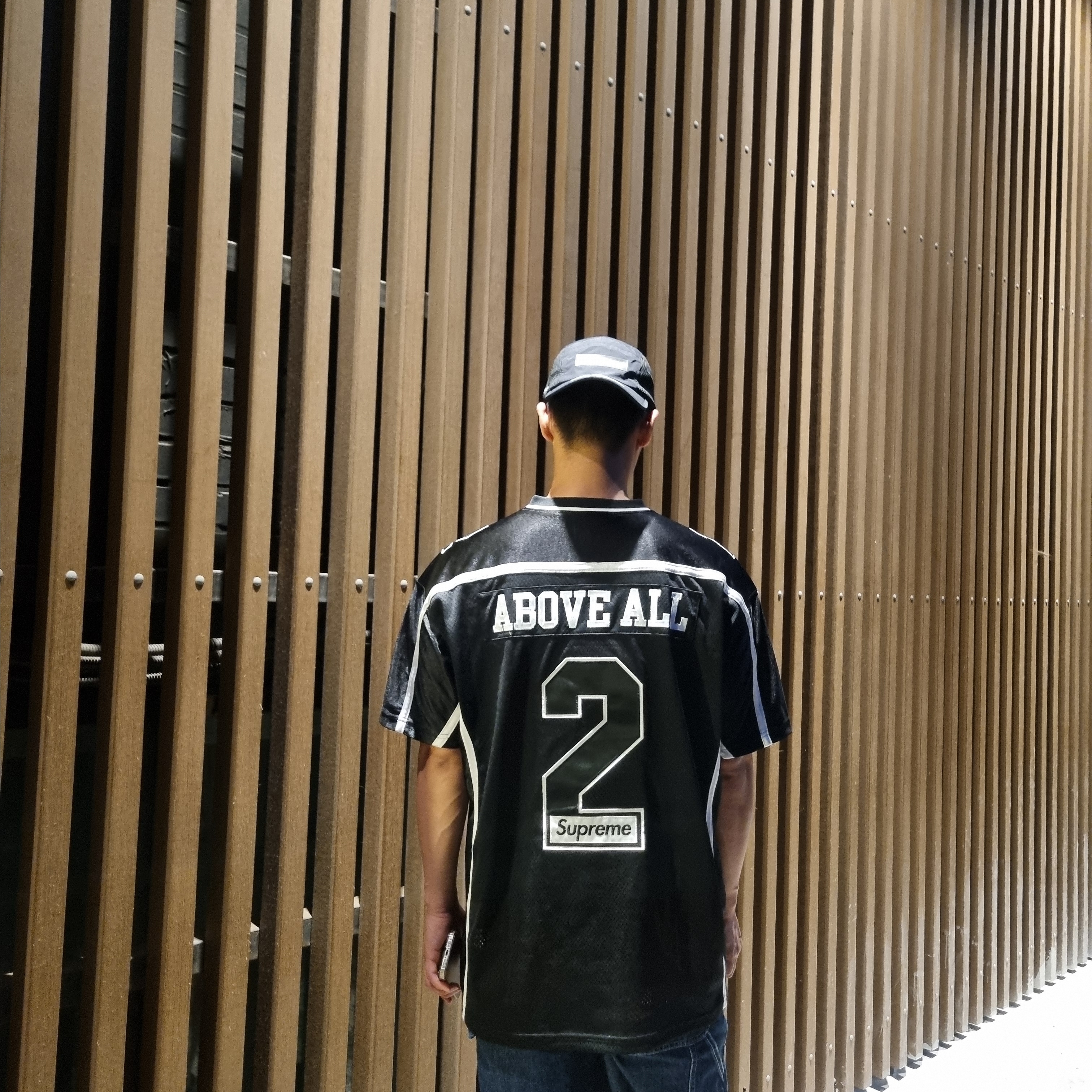 Supreme x Nike Denim Short Indigo - 24SS, Supreme Above All Football Jersey Black - 21FW 착용 스타일 - 4