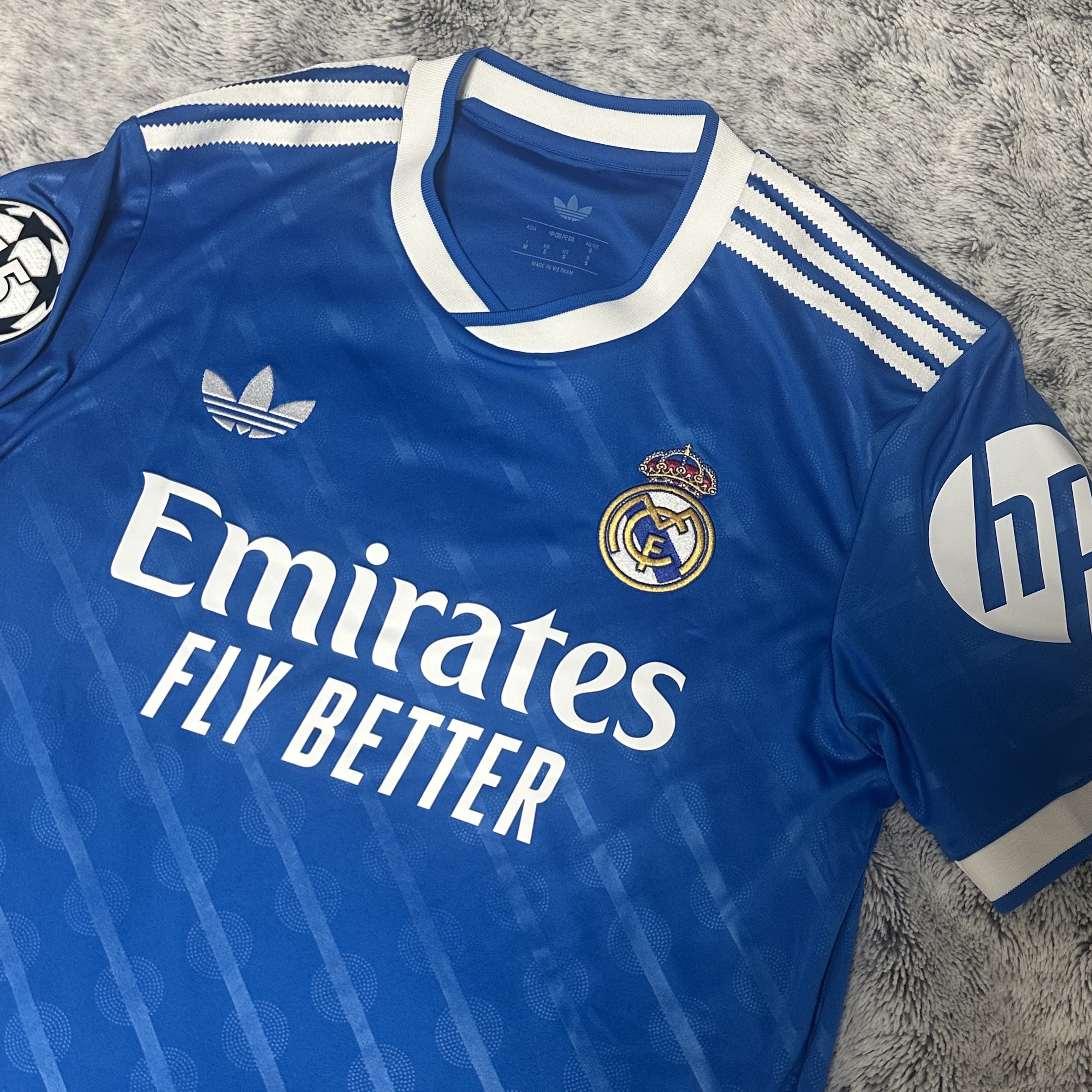 Adidas Real Madrid 2025/26 3rd Jersey Blue Bird - KR Sizing (Non Marking Ver.) 착용 스타일