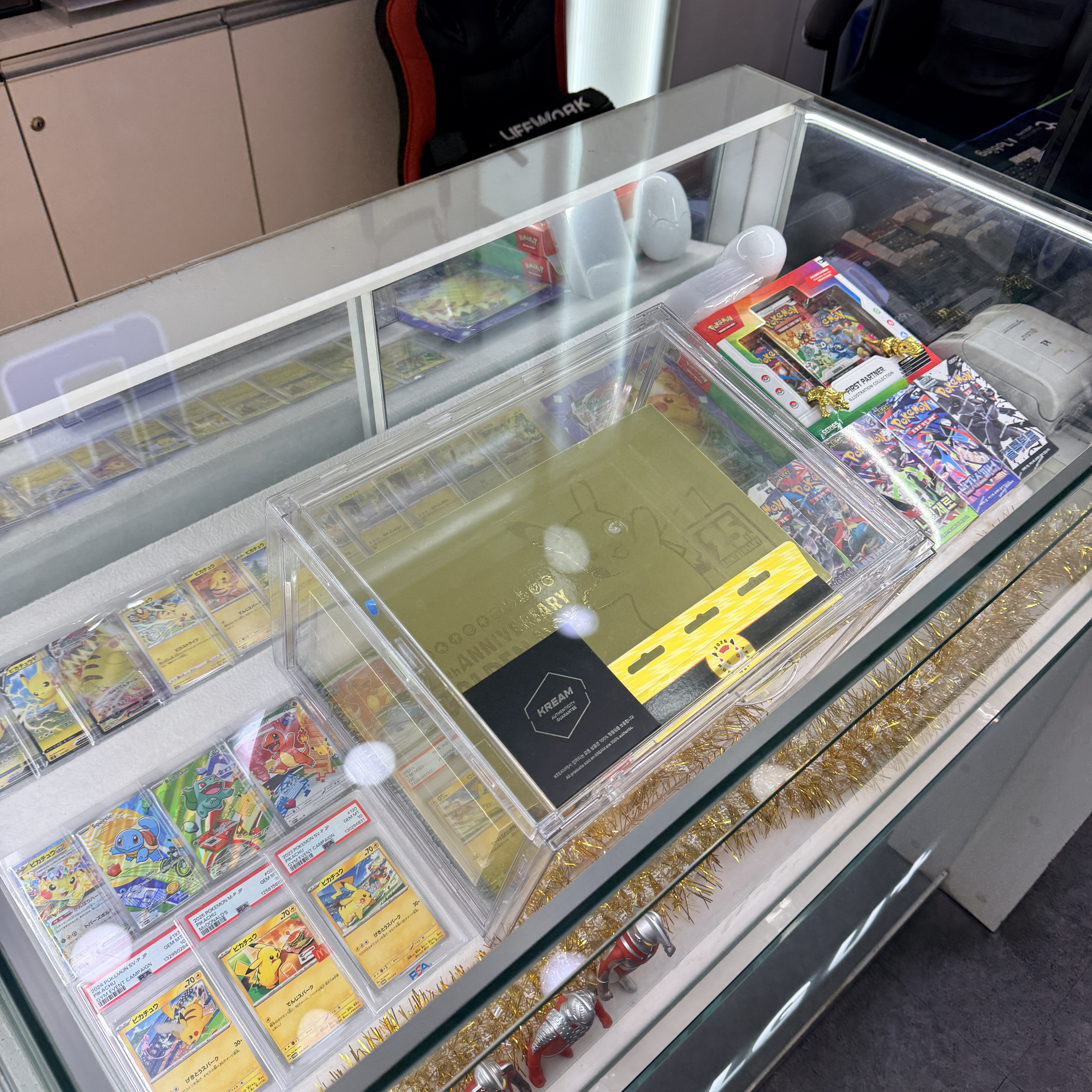 Pokemon TCG First Partner Illustration Collection Series Vol.1 Box (English Ver.) 착용 스타일 - 1