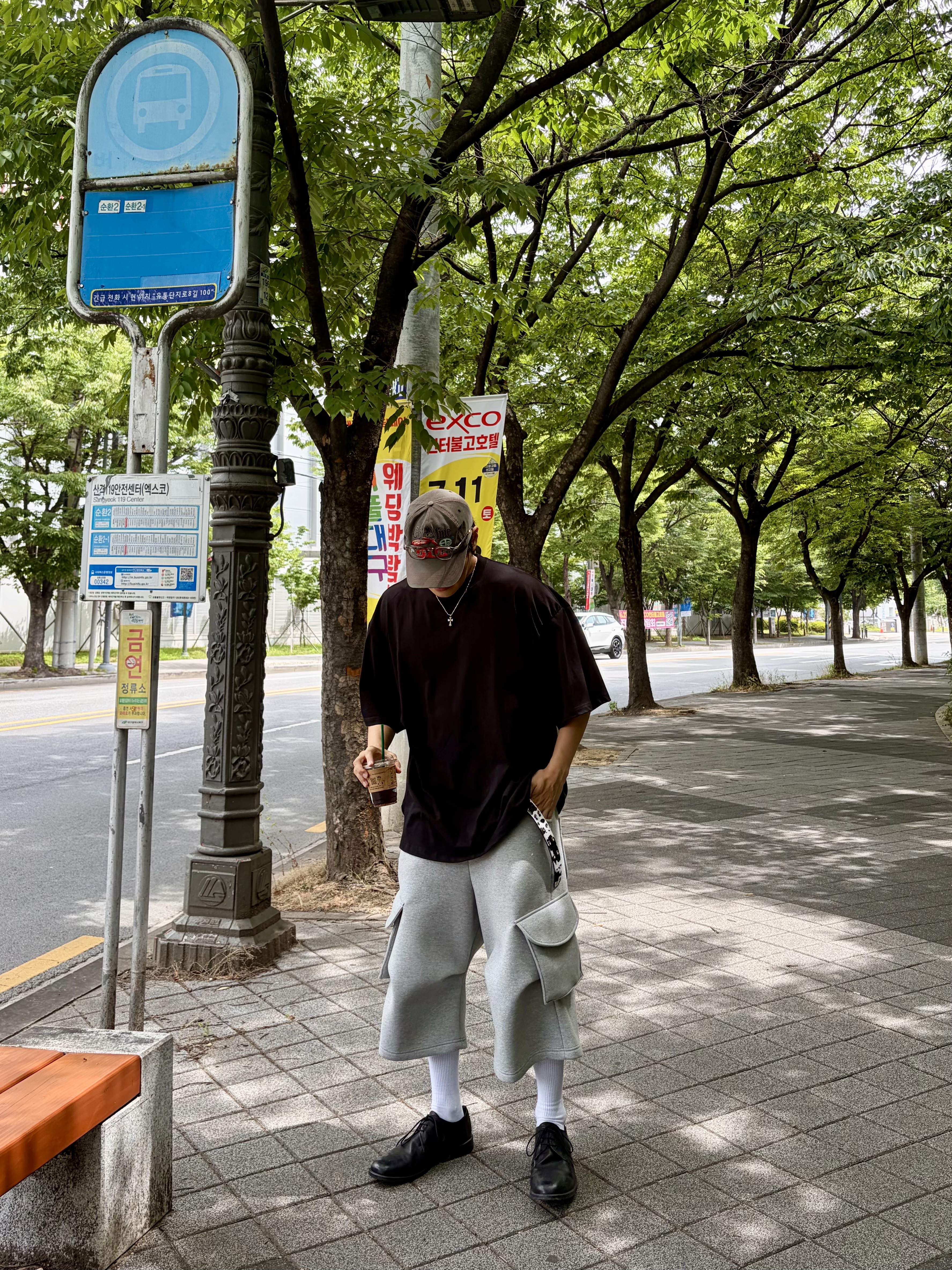 MJD Wide Cargo Bermuda Pants Melange Grey, Kamien x MJD Double Hole Belt Oreo Calf Hair 착용 스타일 - 3