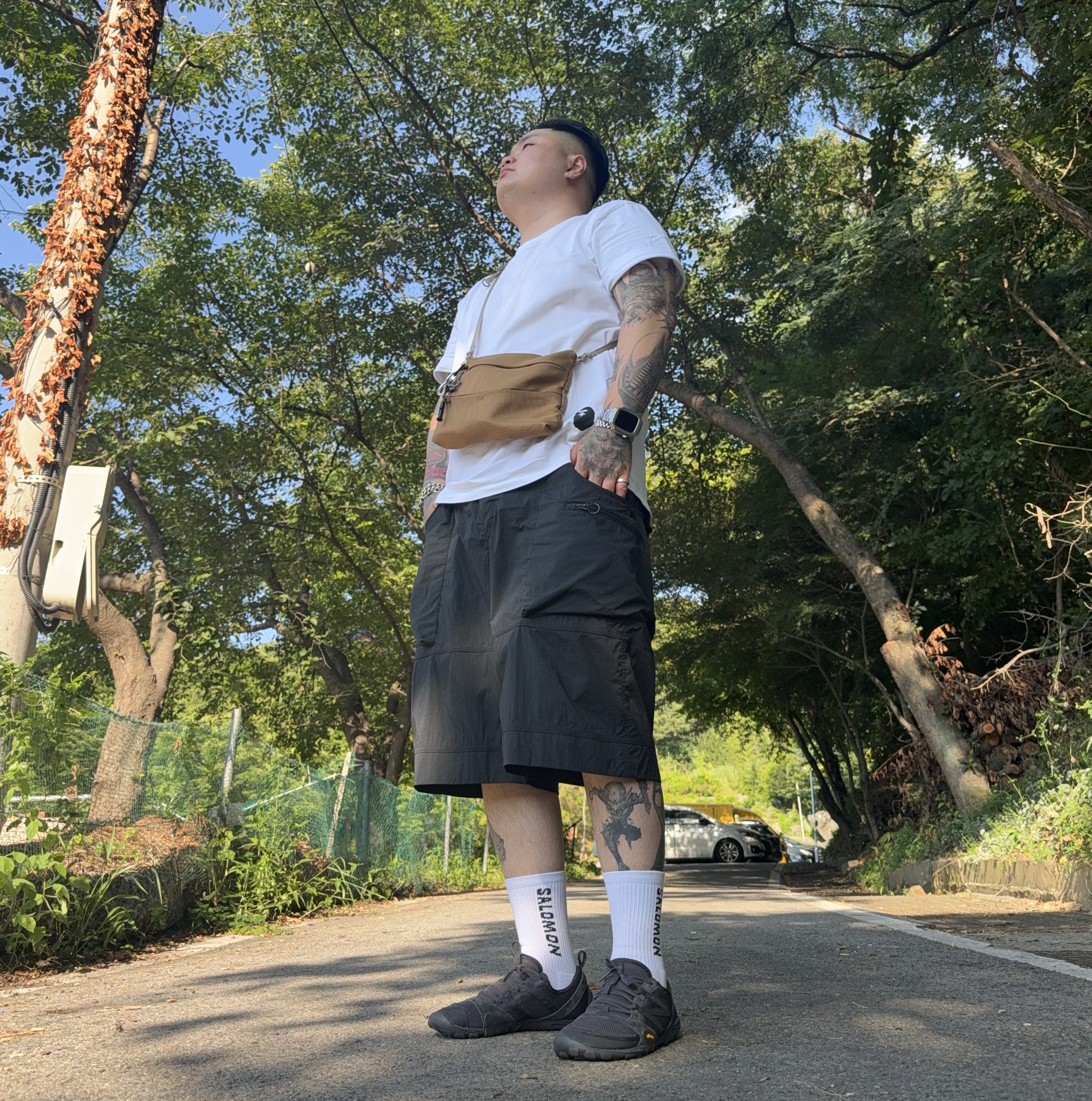 Salomon Pinnacle LT Shorts Black, Supreme x Ka-Bar Emergency Whistle Keychain Black - 26SS 착용 스타일