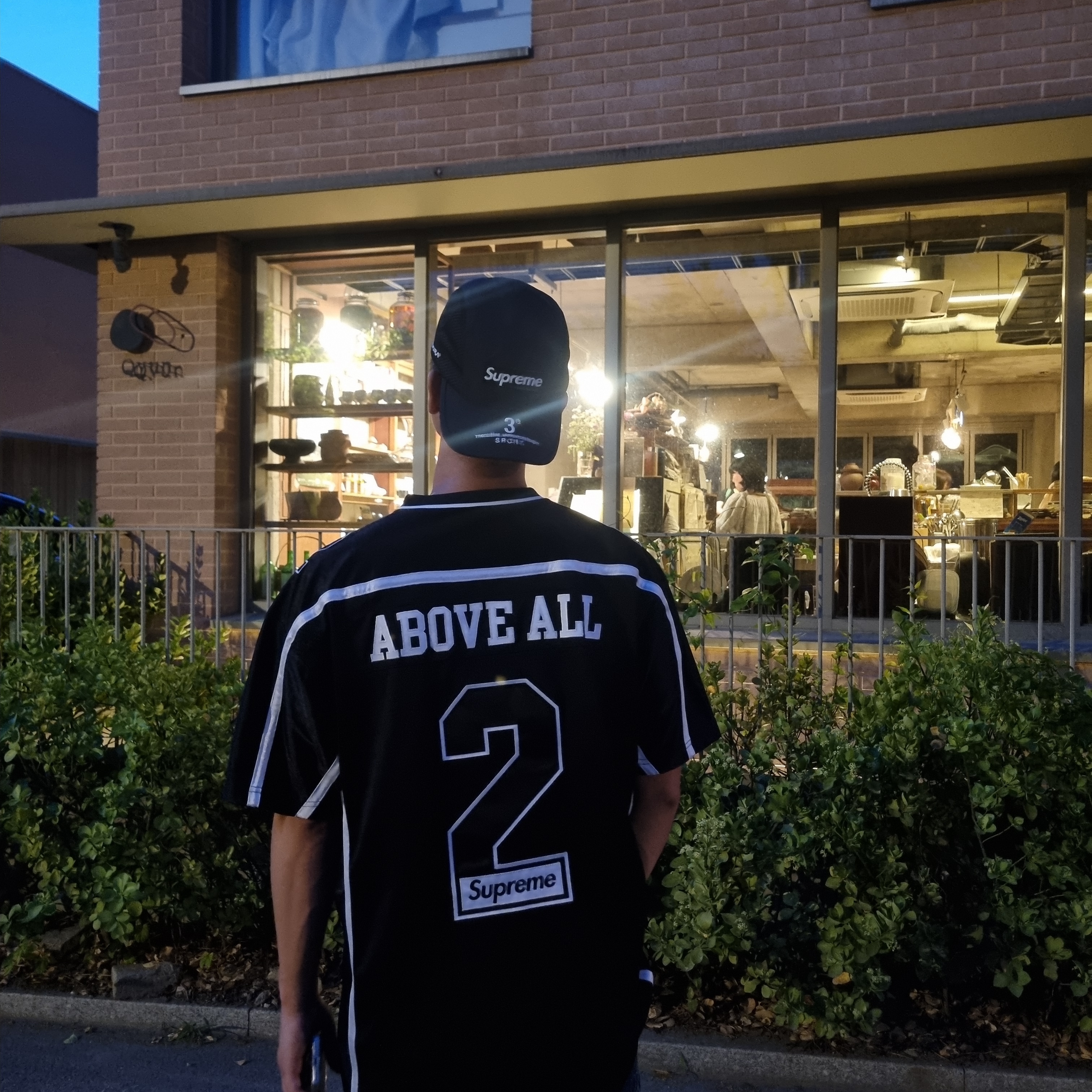 Supreme x Nike Denim Short Indigo - 24SS, Supreme Above All Football Jersey Black - 21FW 착용 스타일 - 1