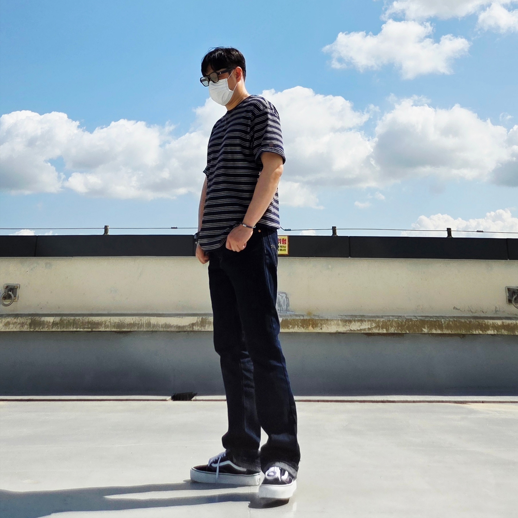 Knitted Stripe Leathrer Heart T-Shirt Navy, Vans Old Skool Platform Black White 착용 스타일 - 4