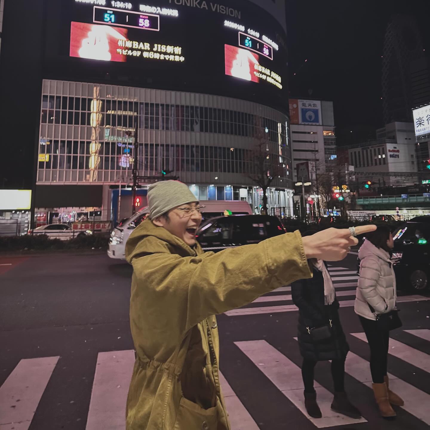 Kapital Katsuragi Raised Tall Ring Coat Gold, Chrome Hearts Pills III Gold Plated Brown Bone Brown Plastic 착용 스타일