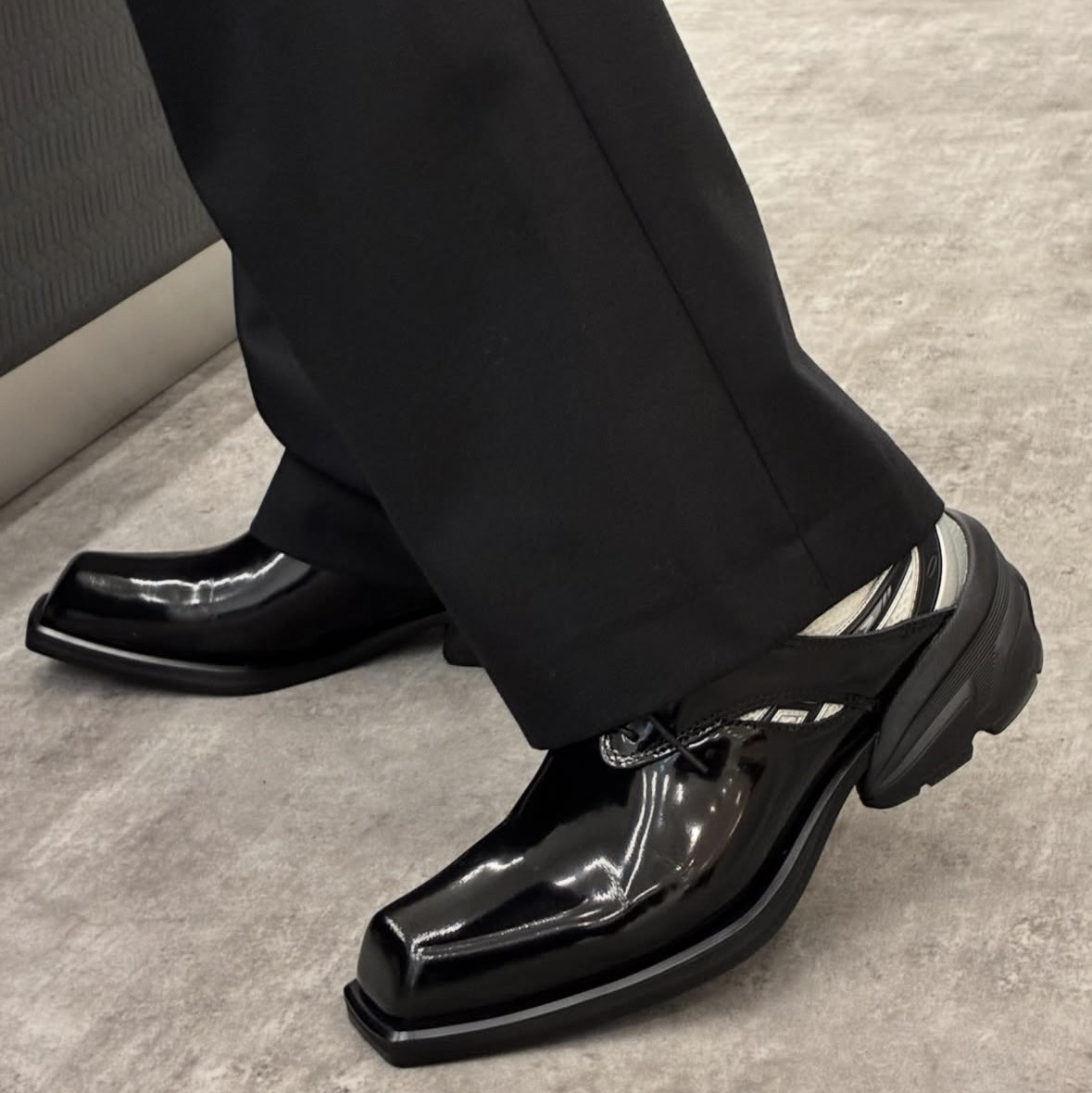 Remagine Hybrid Derby Shoes Starting Blocks Black White Silver 착용 스타일