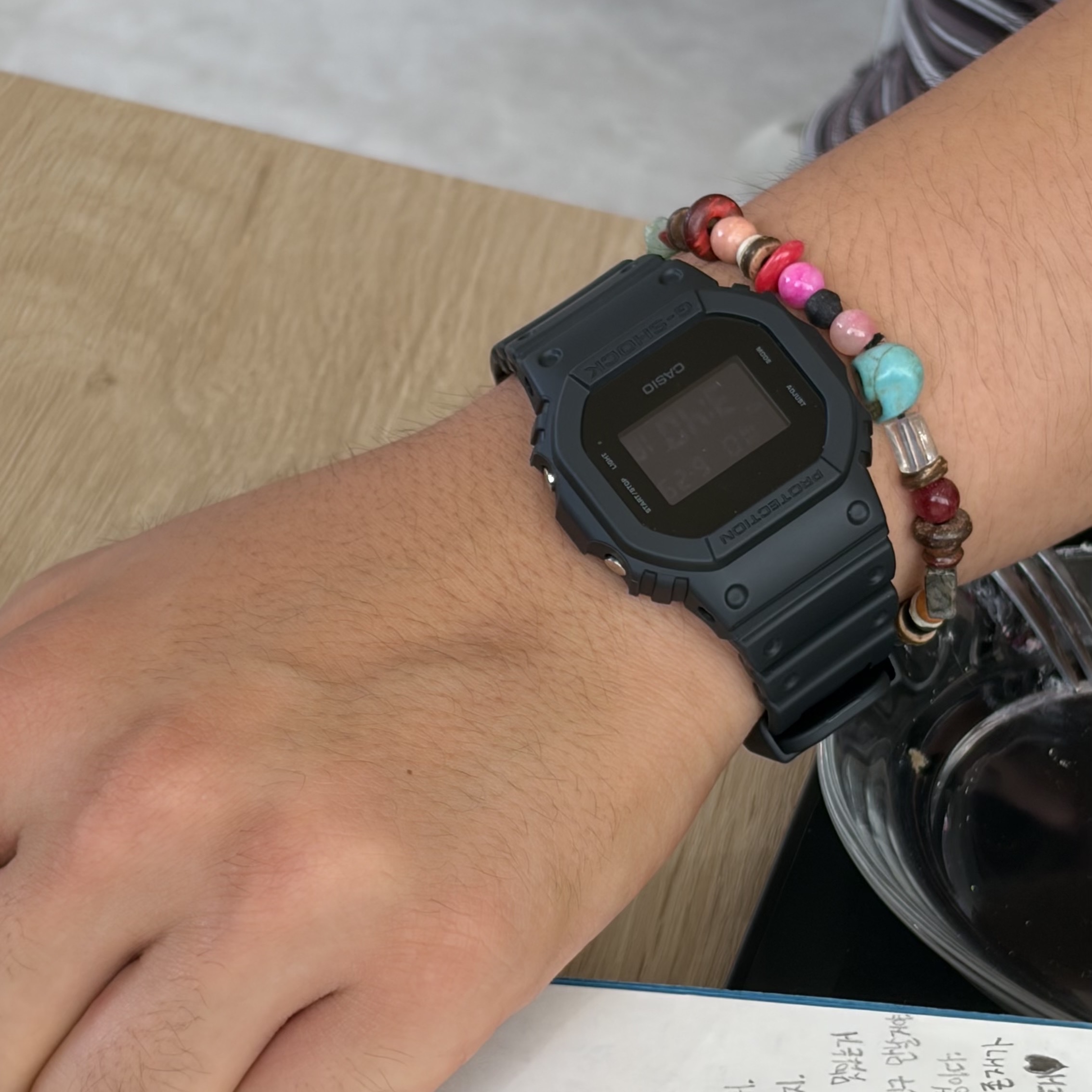 Casio G-Shock DW-5600UBB-1DR 착용 스타일