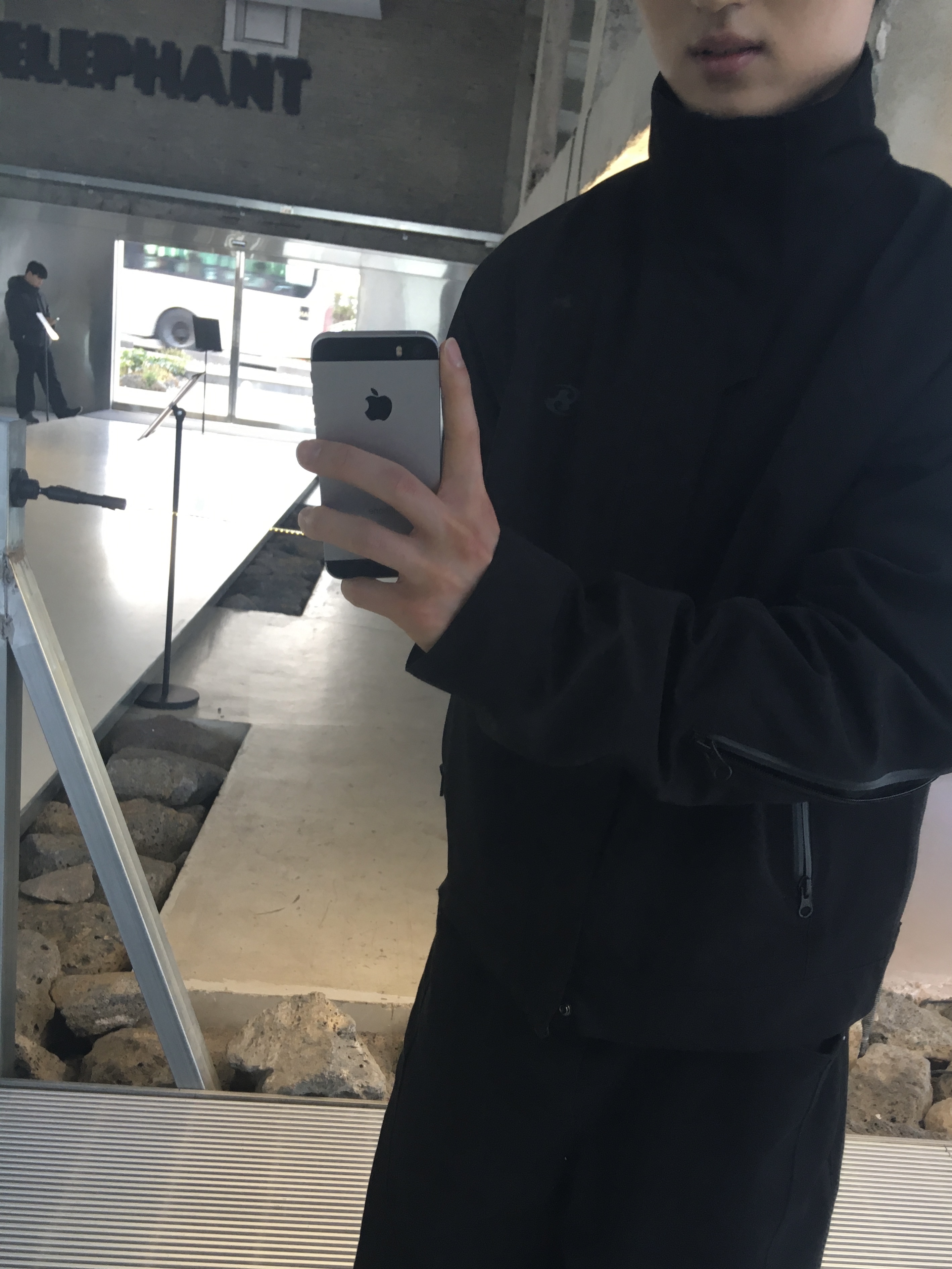 Sansan Gear Affine Curve Jacket Black_26SS 착용 스타일
