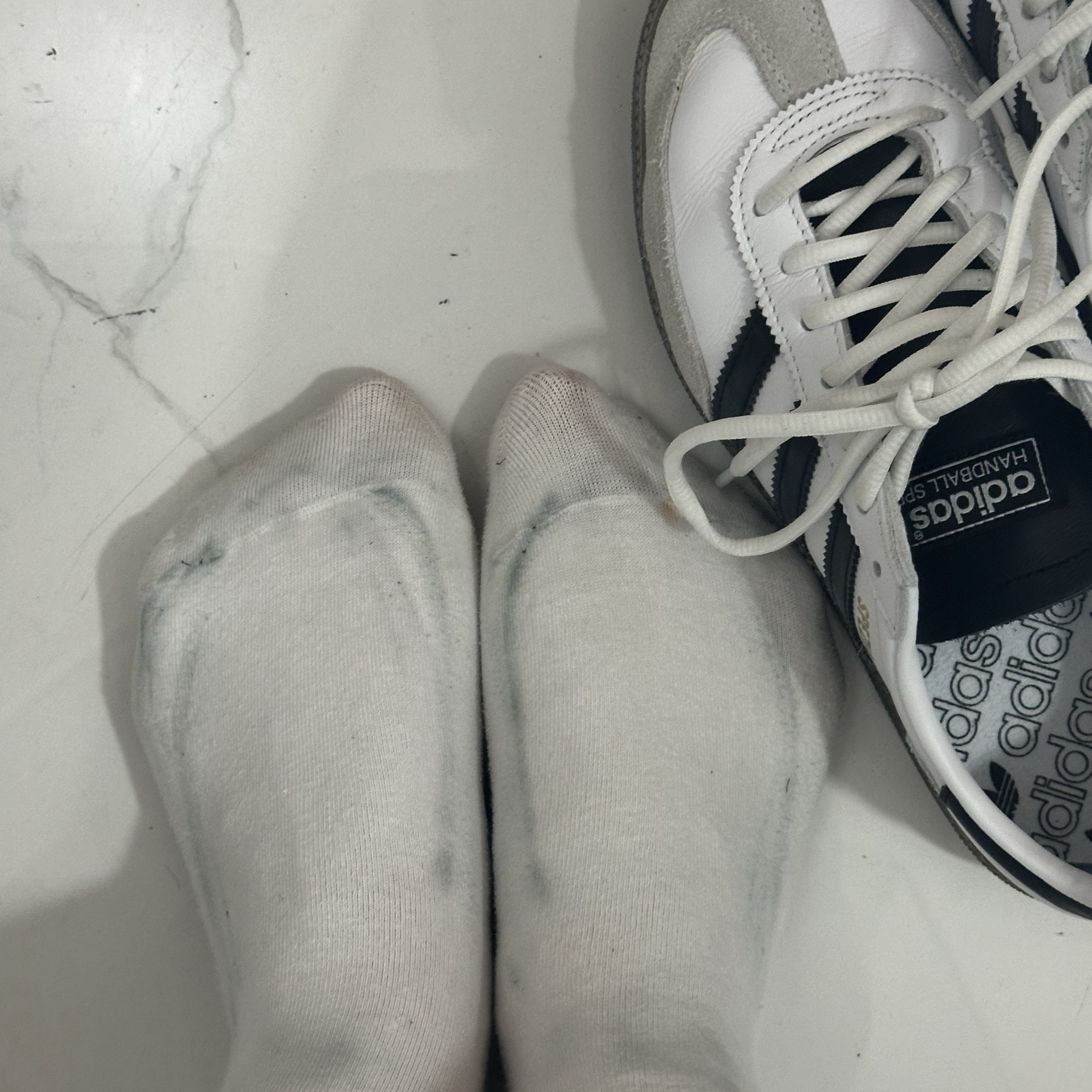Adidas Spezial Handball White Core Black 착용 스타일 - 1