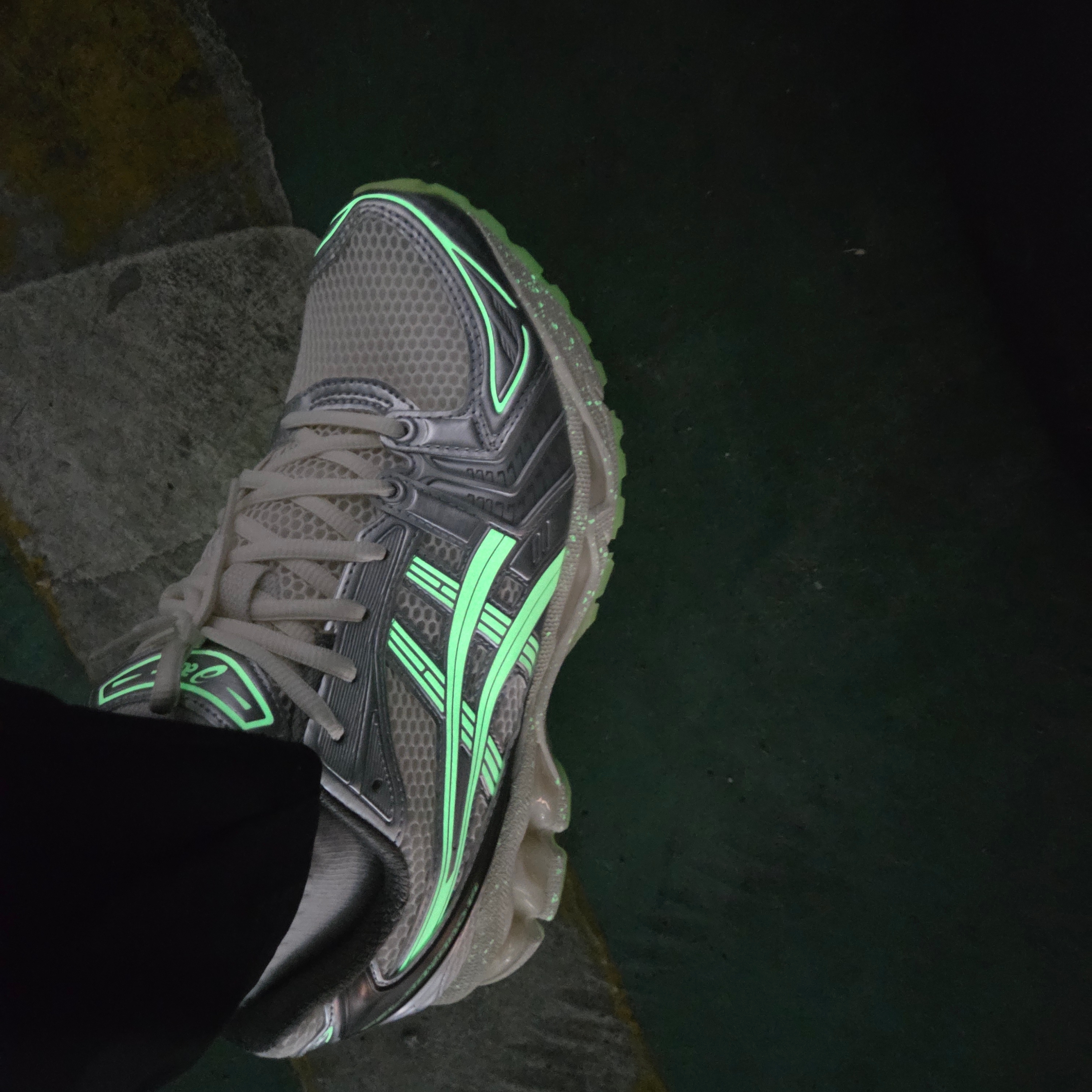 Asics Gel-Kayano 14 Cream Whisper Green 착용 스타일