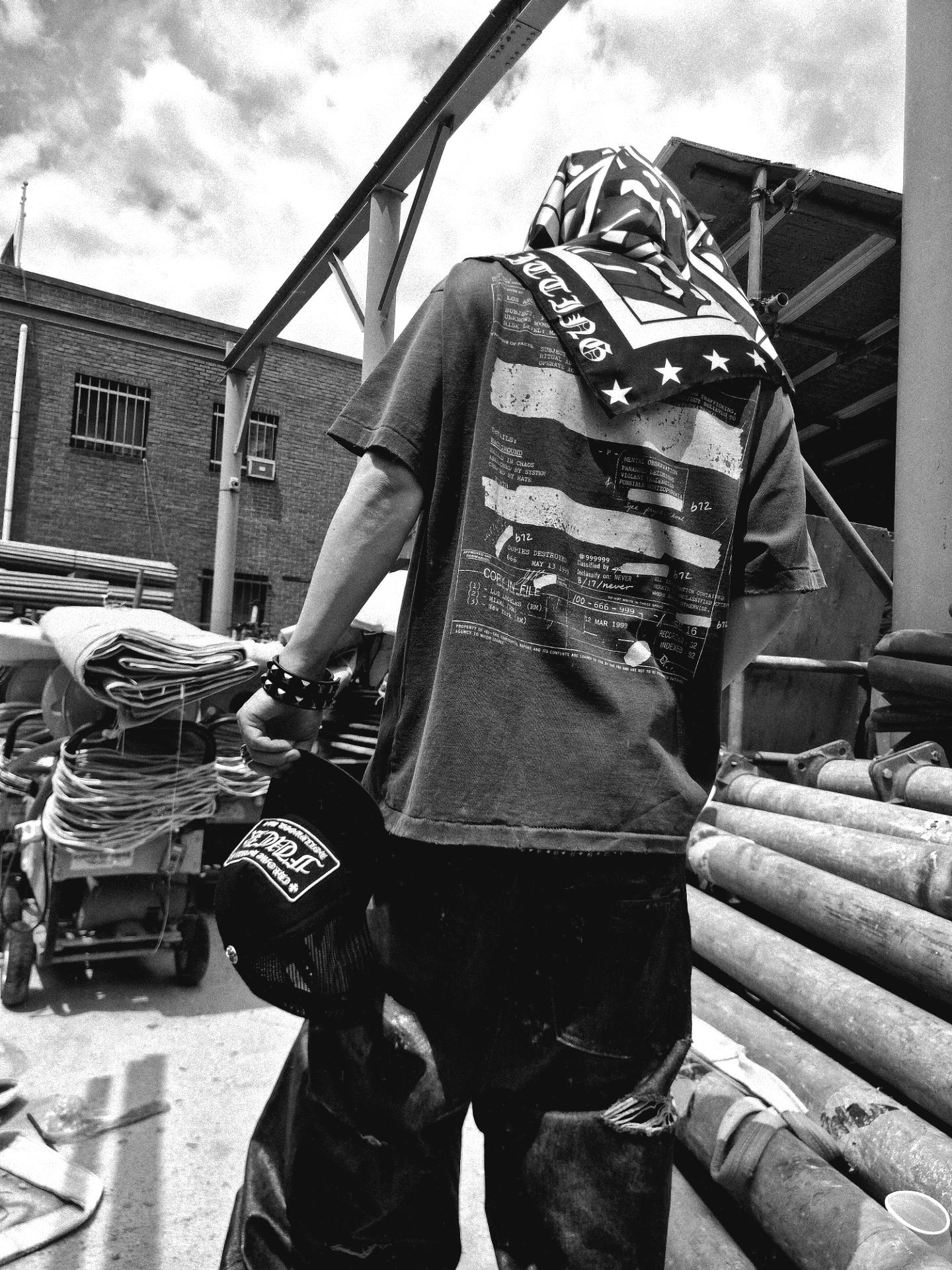 Chrome Hearts Fuck Hollywood Trucker Hat Black, emostanceclub Multi Distressed Coating Jeans Black 착용 스타일 - 1