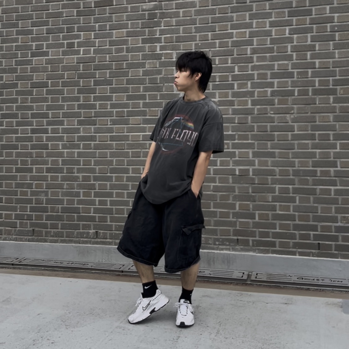 (W) Nike Initiator White Black 착용 스타일