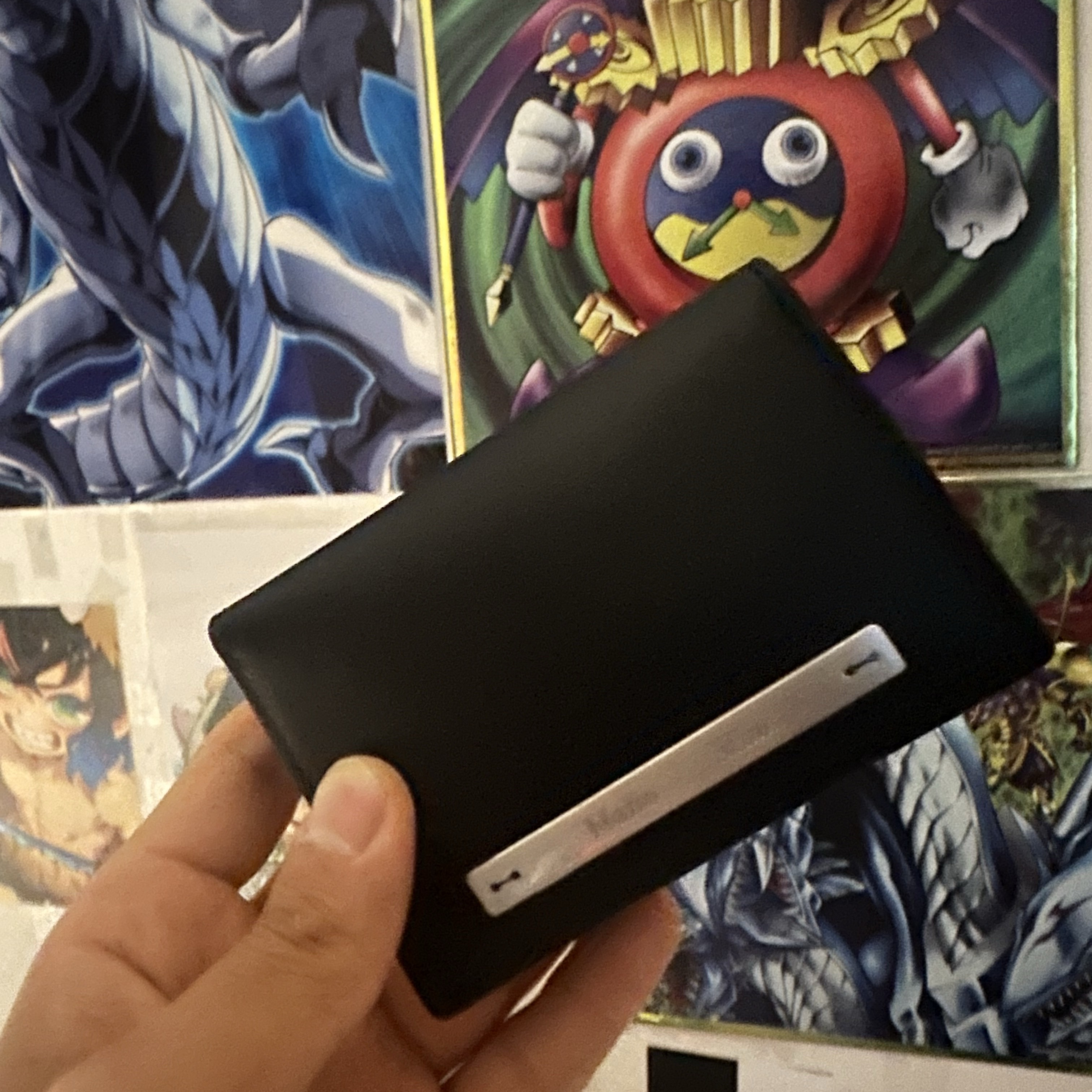 Matin Kim Slim Metal Business Wallet Black 착용 스타일
