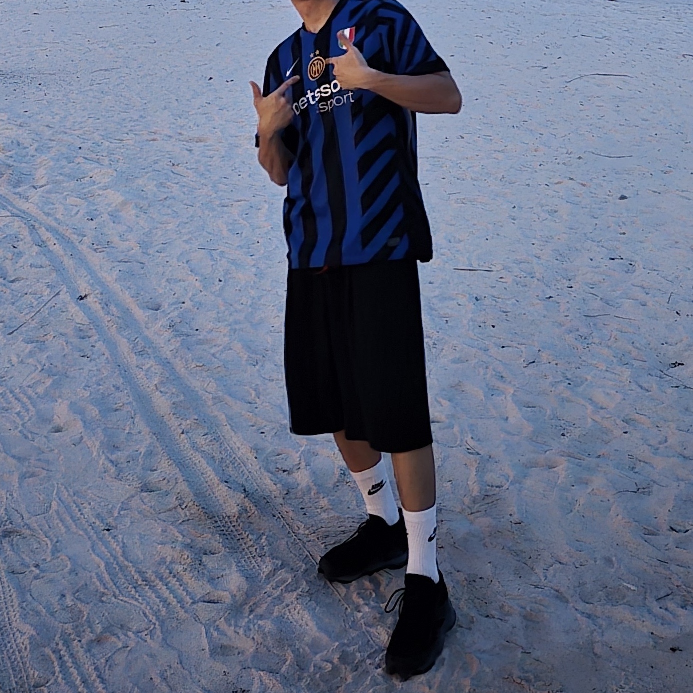 Nike Inter Milan 2024/25 Stadium Home Dri-Fit Soccer Replica Jersey Lyon Blue Black (Non Marking Ver.) 착용 스타일