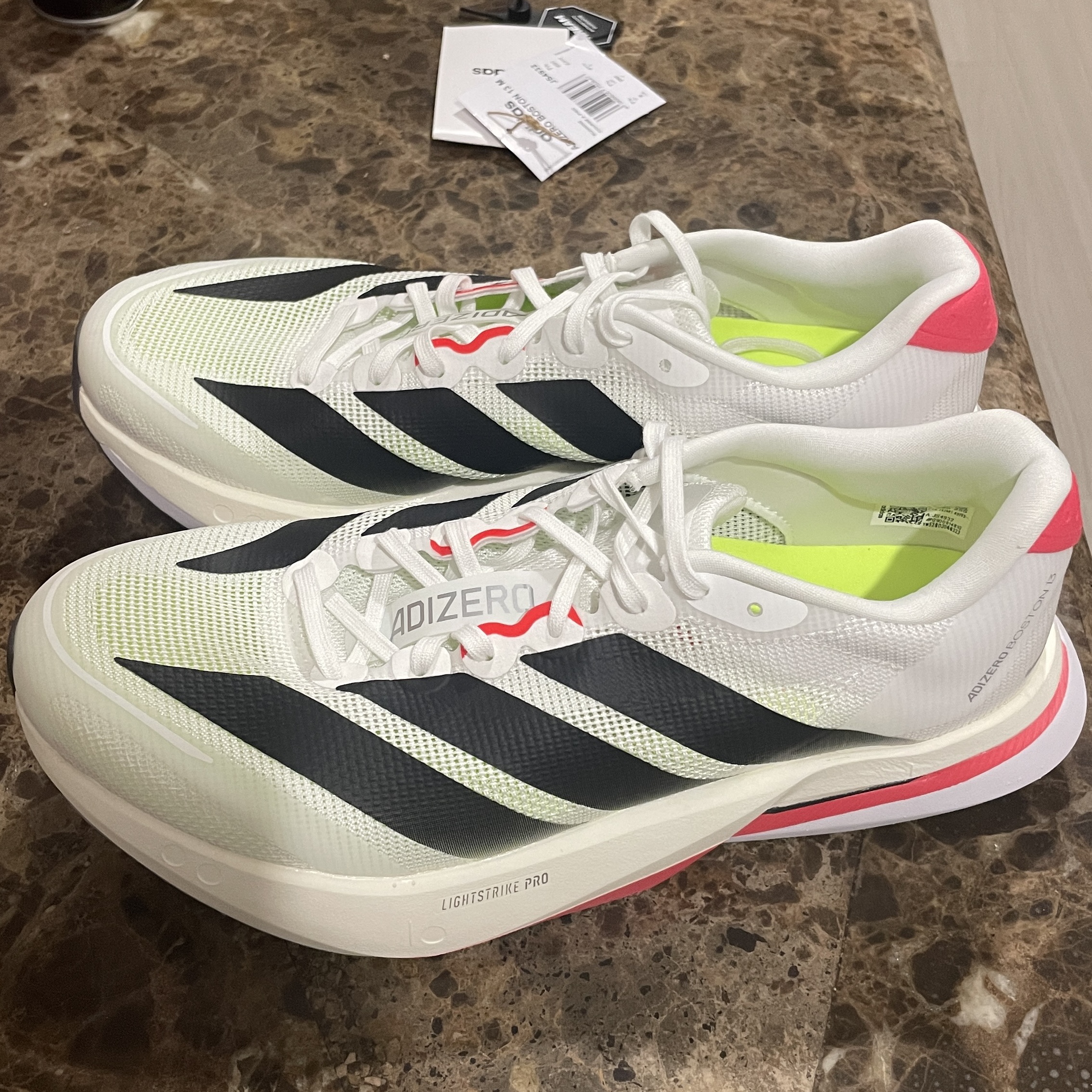 Adidas Adizero Boston 13 Cloud White Core Black 착용 스타일
