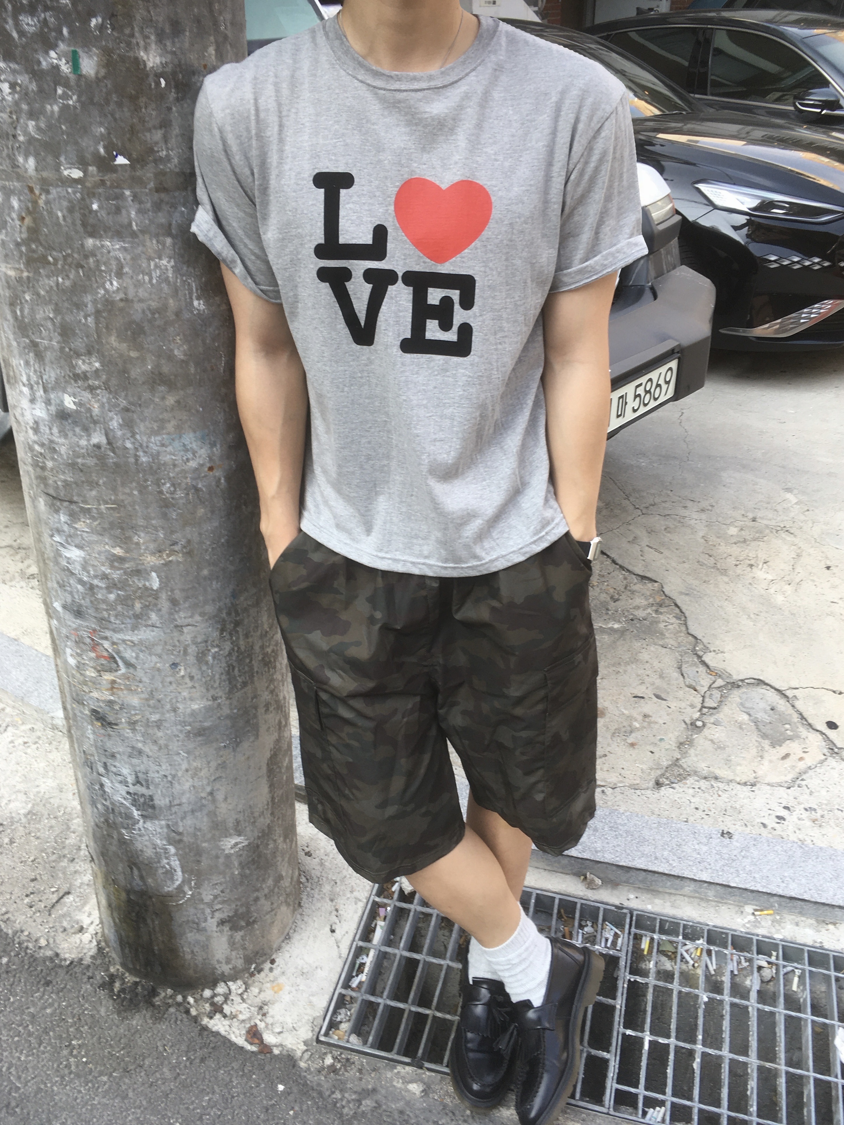 Dr. Martens Adrian Smooth Black, Casio F-91WM-7 착용 스타일 - 3