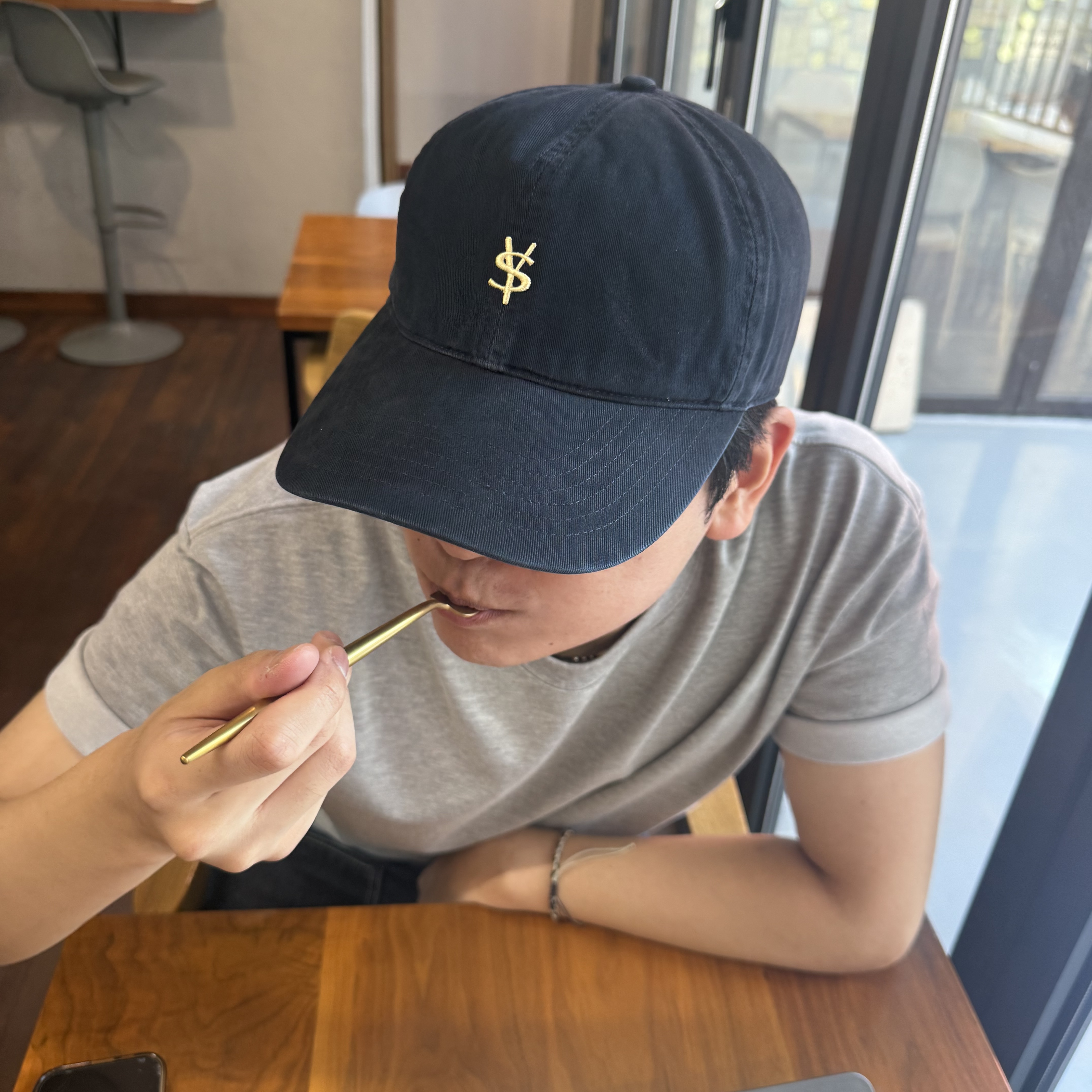 [예약 배송] Sunday Ceremony Sy Classic Vintage Logo Cap - Navy 착용 스타일 - 7