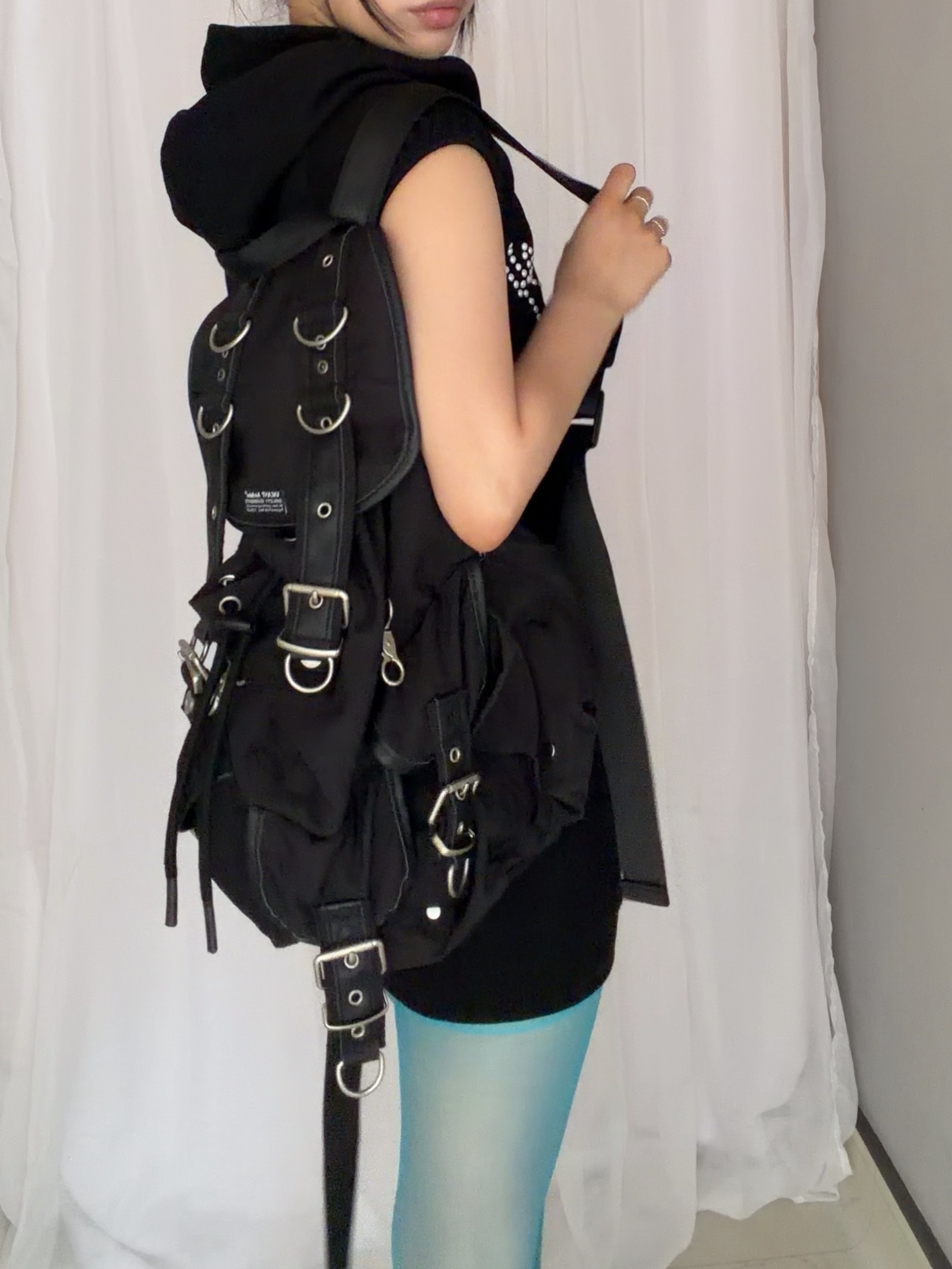 (W) Fancy Club Hotfix Puff Sleeve Hooded Dress Black, Vacant Archive Popo Strap Backpack Black 착용 스타일 - 2