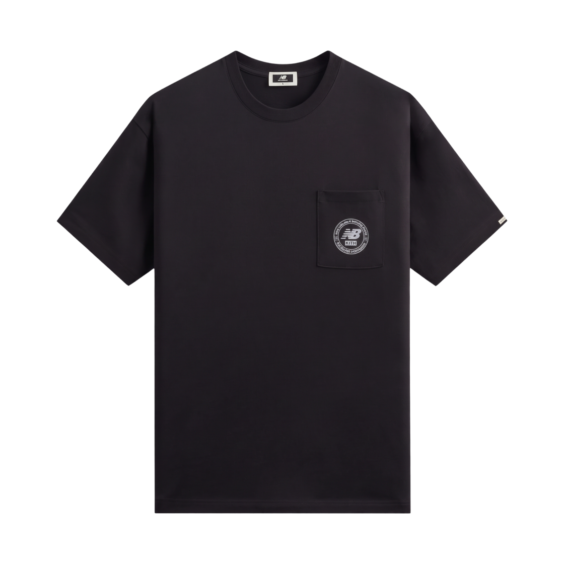 키스 x 뉴발란스 크레스트 포켓 티셔츠 블랙(Kith x New Balance Crest Pocket T-Shirt Black)