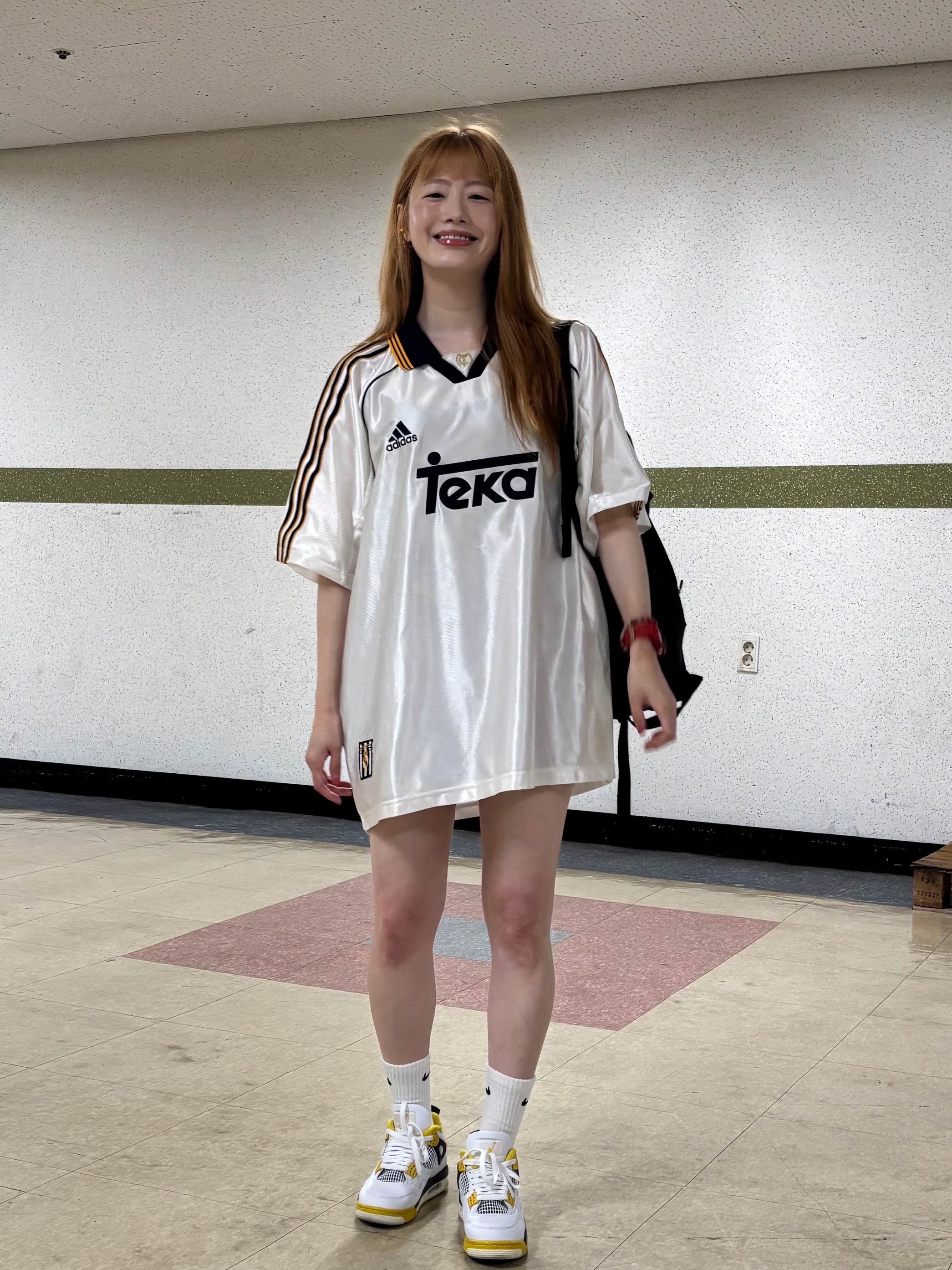 Adidas Real Madrid 99/00 Home Jersey White - KR Sizing (Non Marking Ver.), (W) Jordan 4 Retro Vivid Sulfur 착용 스타일 - 9