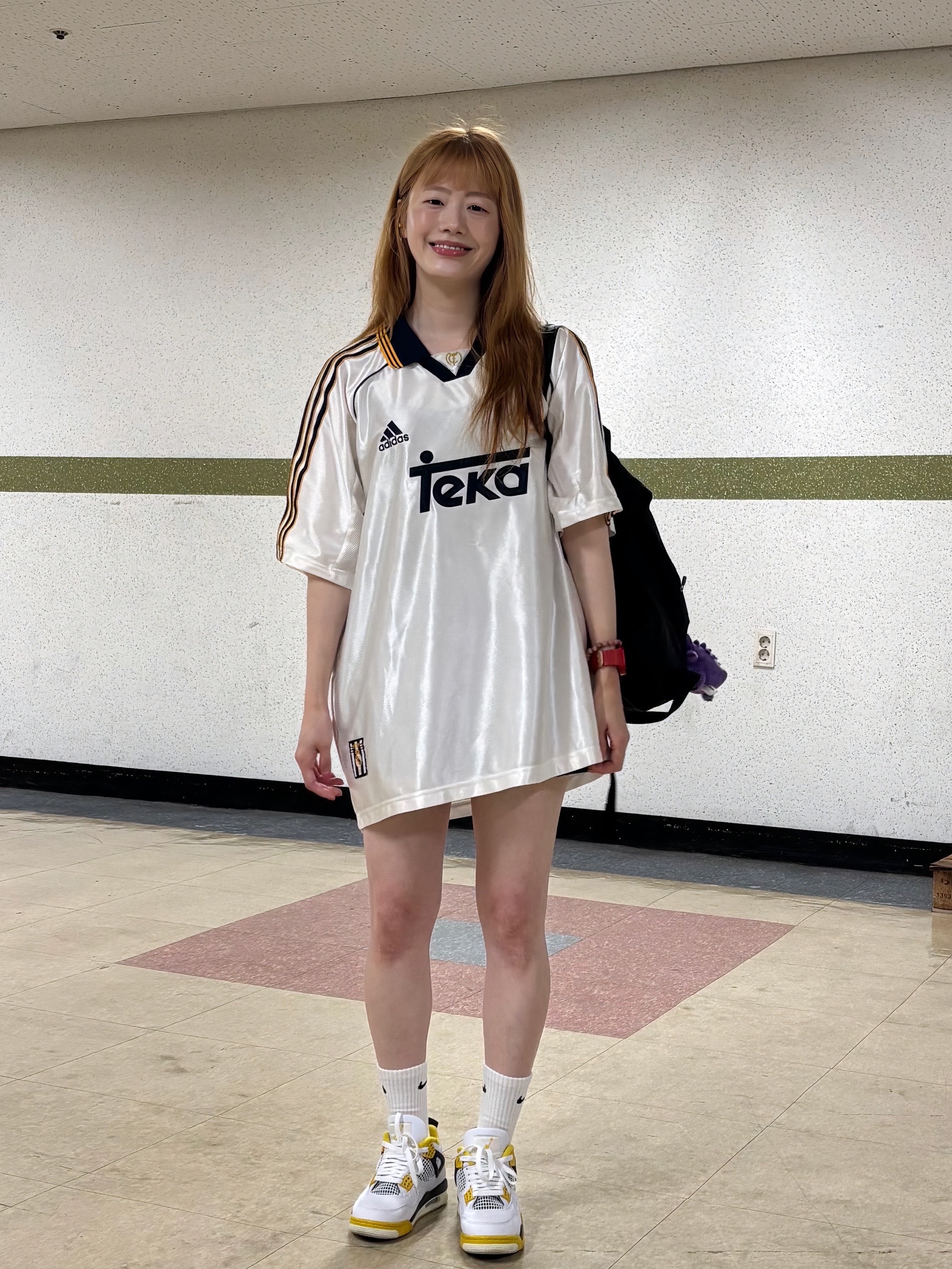 Adidas Real Madrid 99/00 Home Jersey White - KR Sizing (Non Marking Ver.), (W) Jordan 4 Retro Vivid Sulfur 착용 스타일 - 4