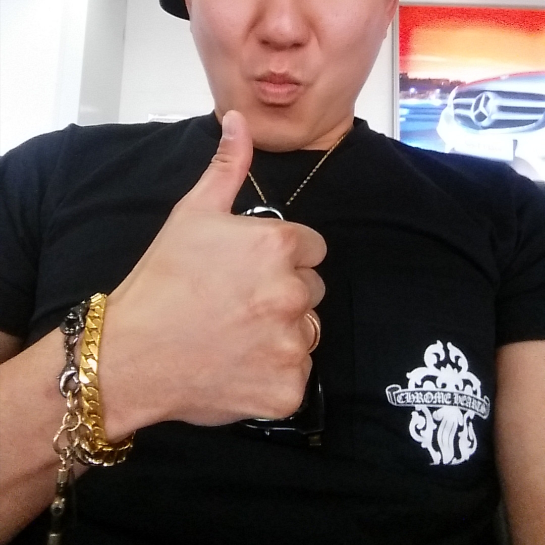 Chrome Hearts Vine Dagger Pocket T-Shirt Black Yellow 착용 스타일