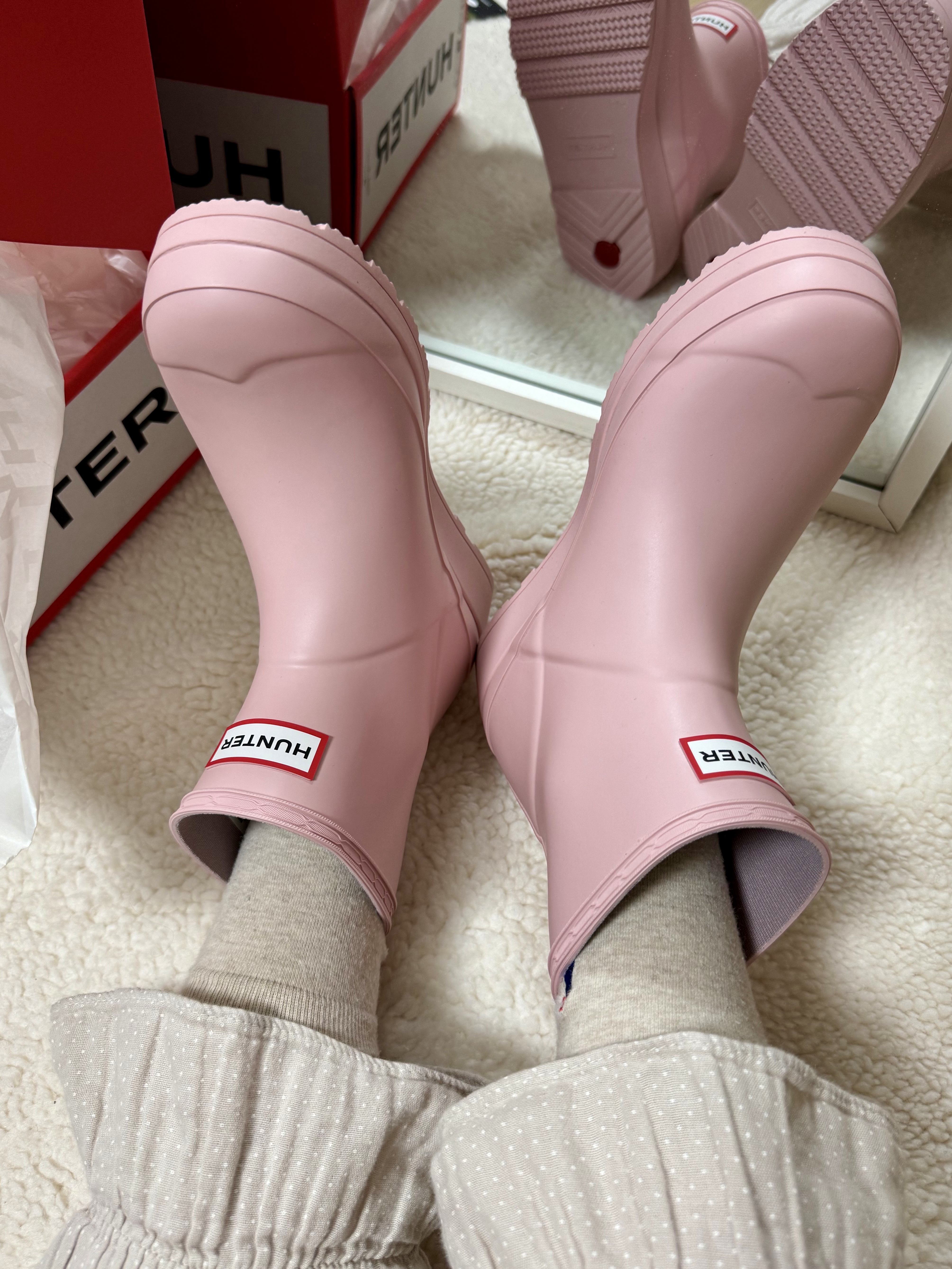 (W) Hunter Play Short Wellington Boots Azalea Pink 착용 스타일 - 1