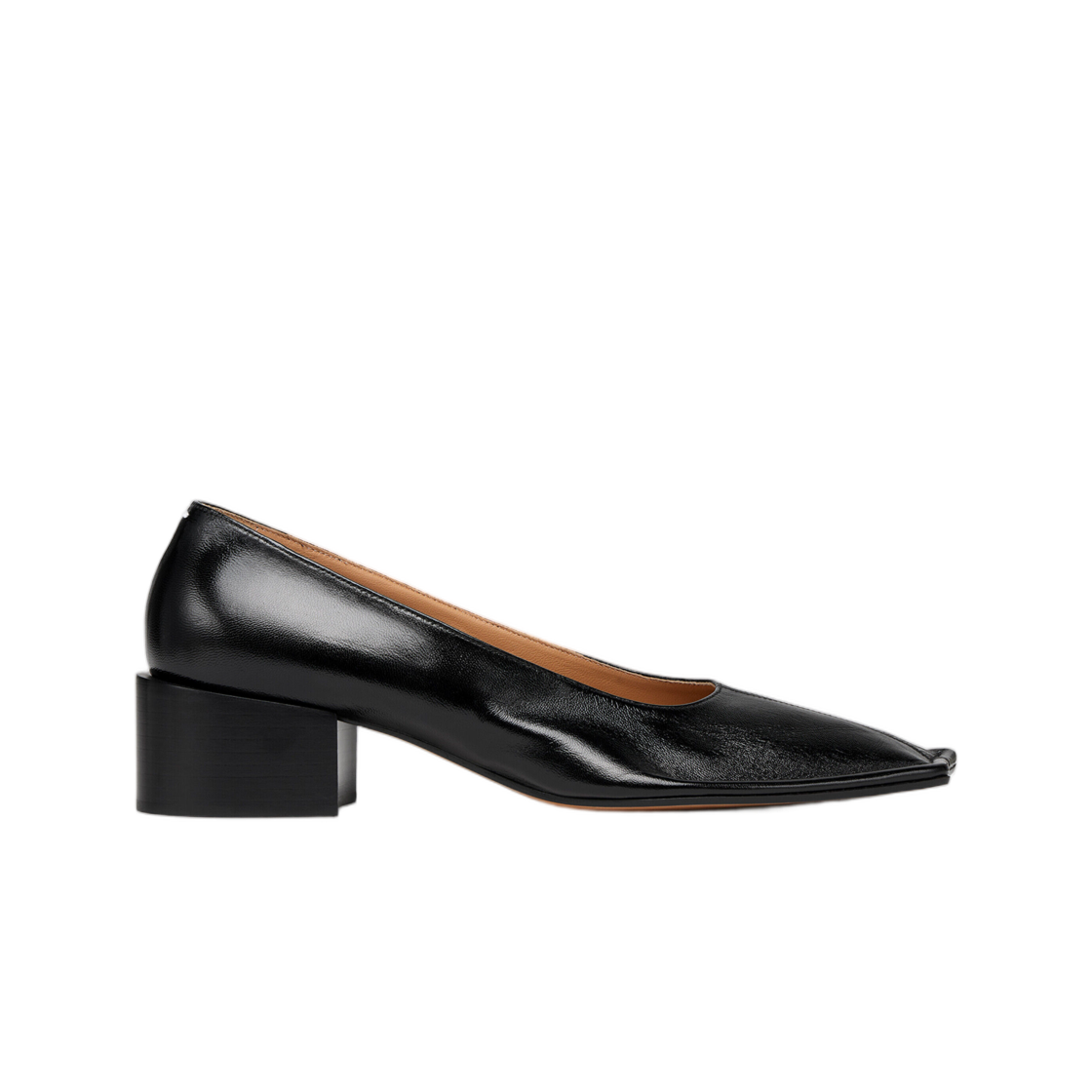 S58WL0321P7684T8013 (W) Maison Margiela Piped Pump Black