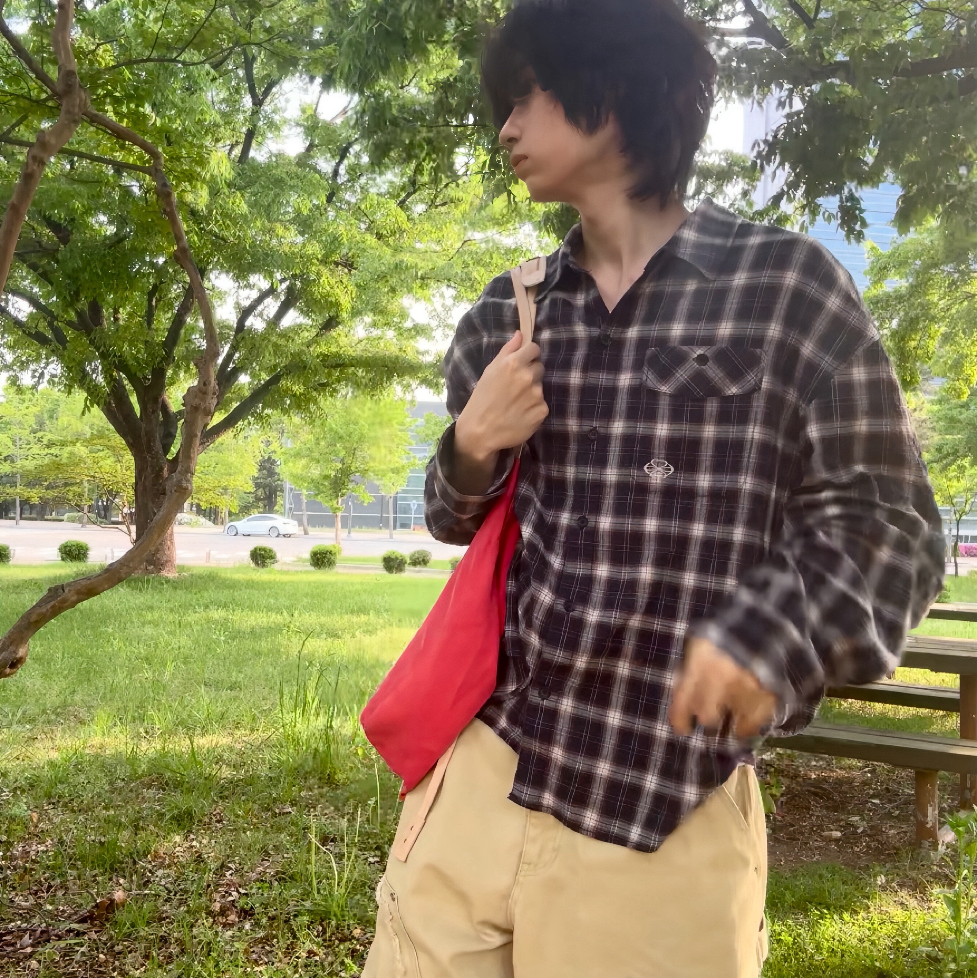 Xlim Ep.7 Synopsis 02 Bag Red 착용 스타일 - 4
