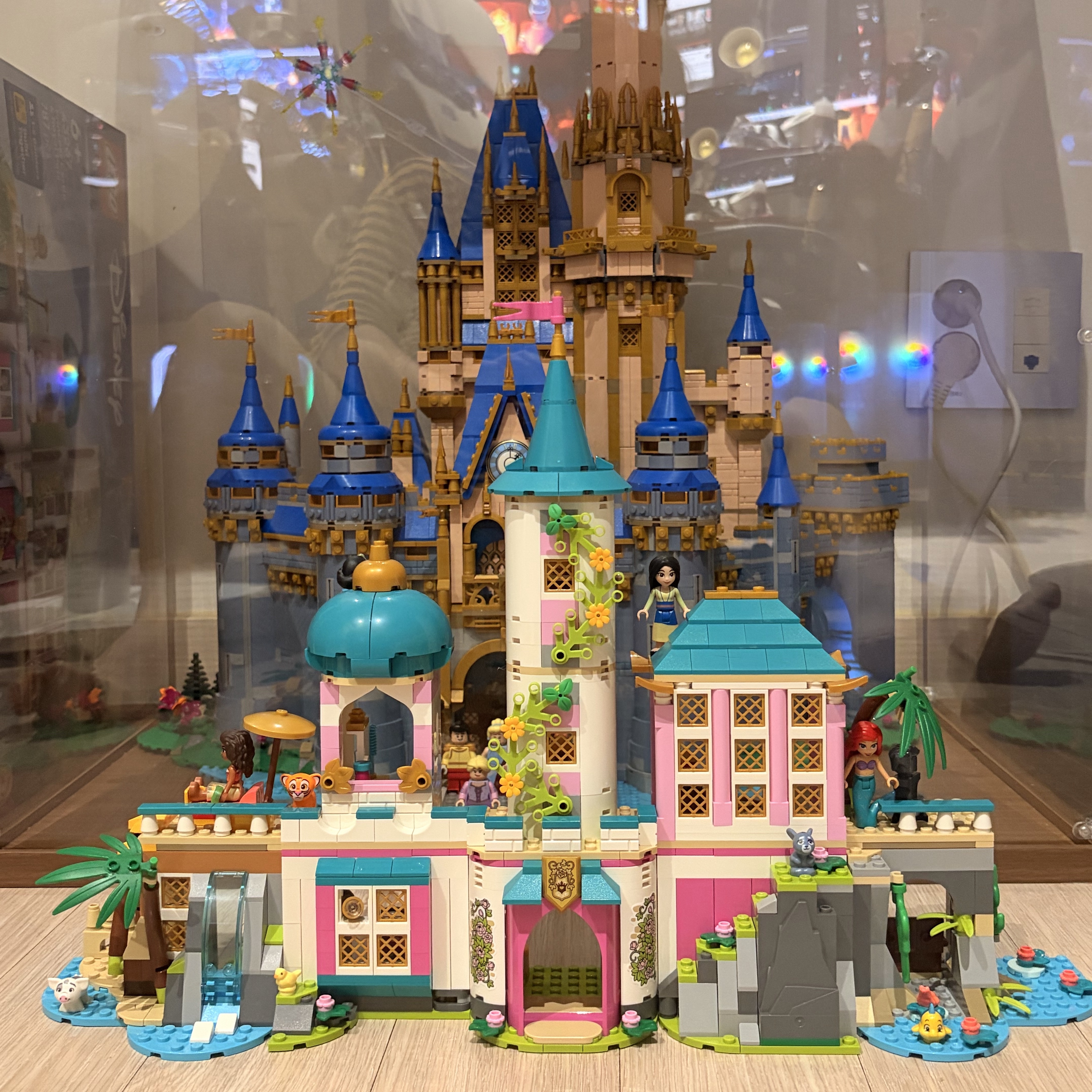 Lego Disney Princess Castle and Friends 착용 스타일 - 1