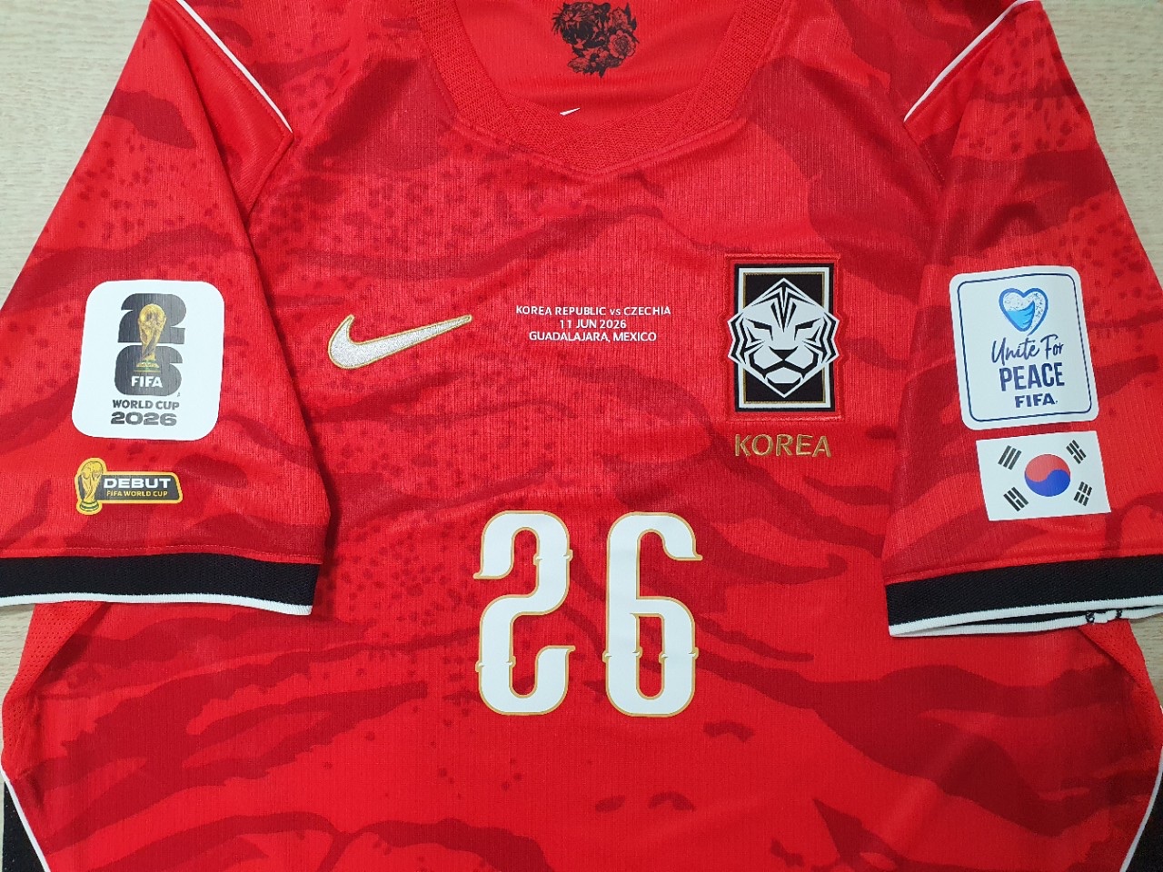 Nike Korea 2026 Stadium Home Dri-Fit Soccer Replica Jersey Global Red Black (Non Marking Ver.) 착용 스타일 - 1