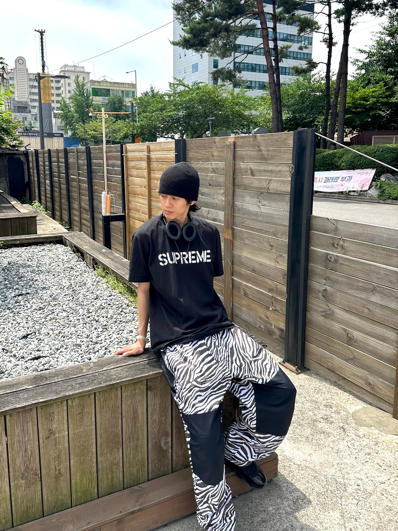 Supreme Hard T-Shirt Black - 26SS 착용 스타일 - 8