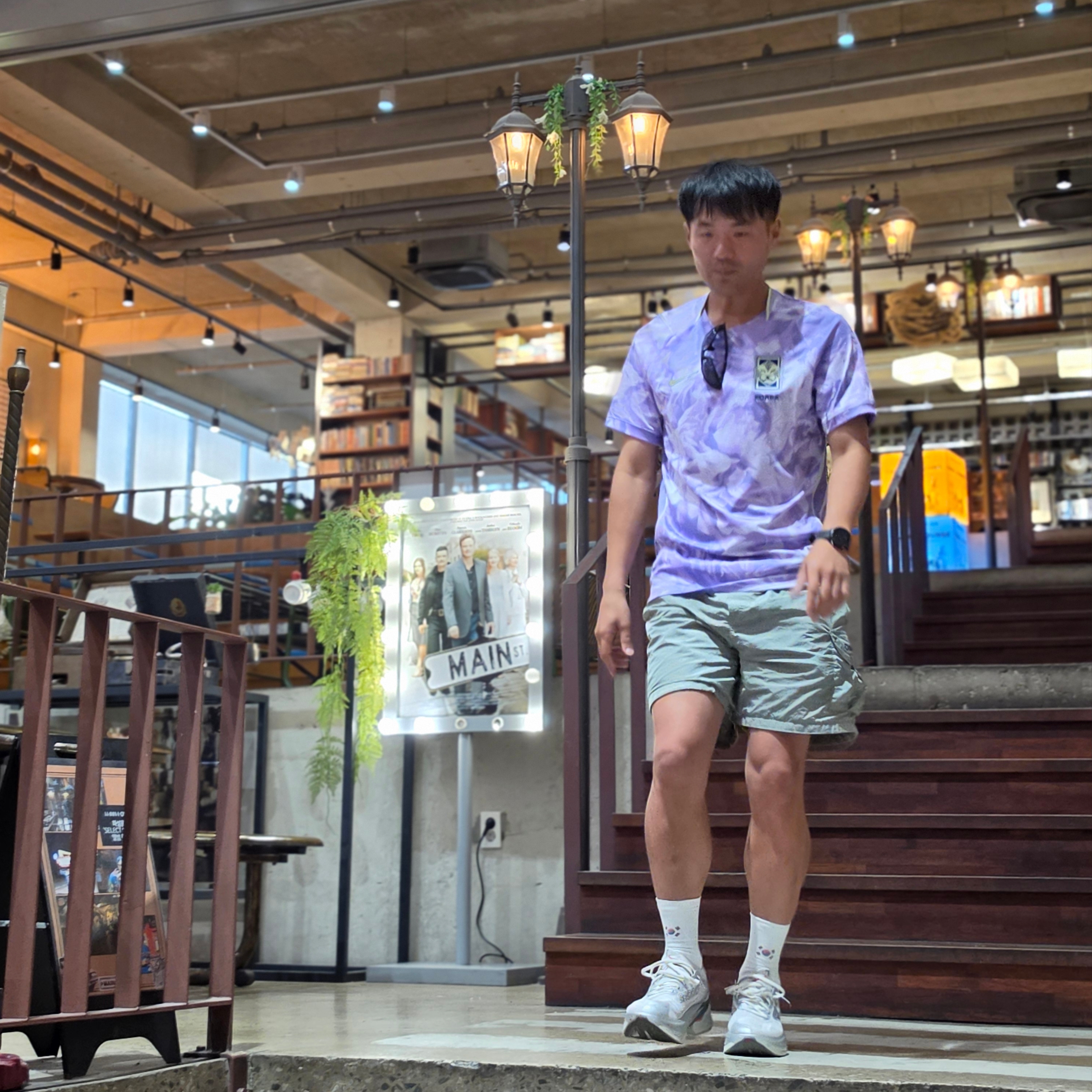 Nike Korea 2026 Stadium Away Dri-Fit Soccer Replica Jersey Space Purple Amethyst Tint (Non Marking Ver.), Brooks Running Hyperion Max 3 Silver - D Medium 착용 스타일 - 2