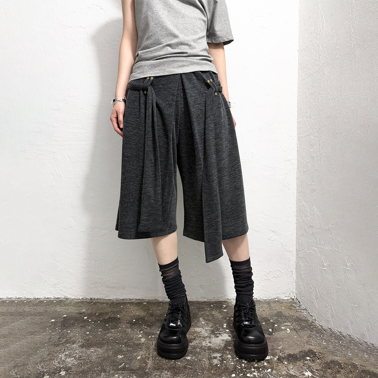 스틸레써디 벨티드 카고 크롭 팬츠 그레이(Still Lethardy Belted Cargo Cropped Pants Grey) - 3