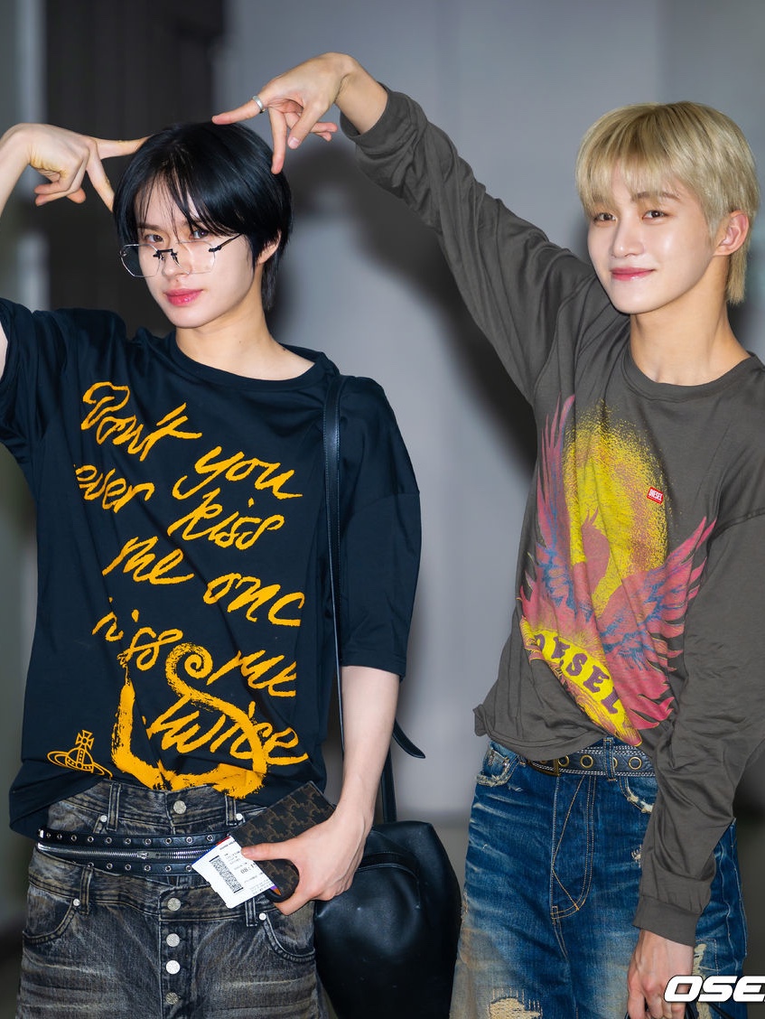 [트리플적립] PACOSPLY Sick Boy Denim Pants Blue, [트리플적립] PACOSPLY Sick Boy Denim Pants Navy 착용 스타일