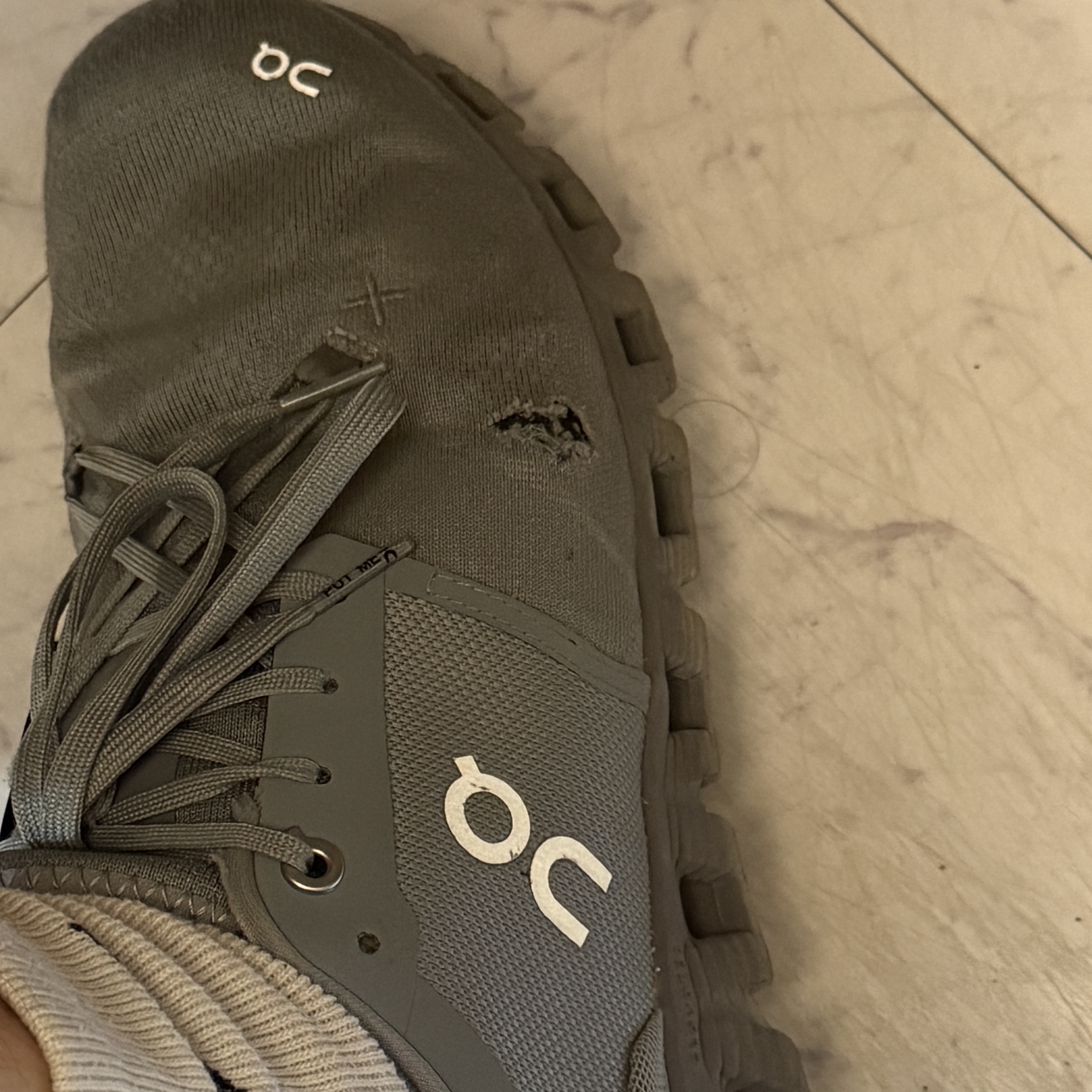 On Running Cloud X 3 Mist Rock 착용 스타일
