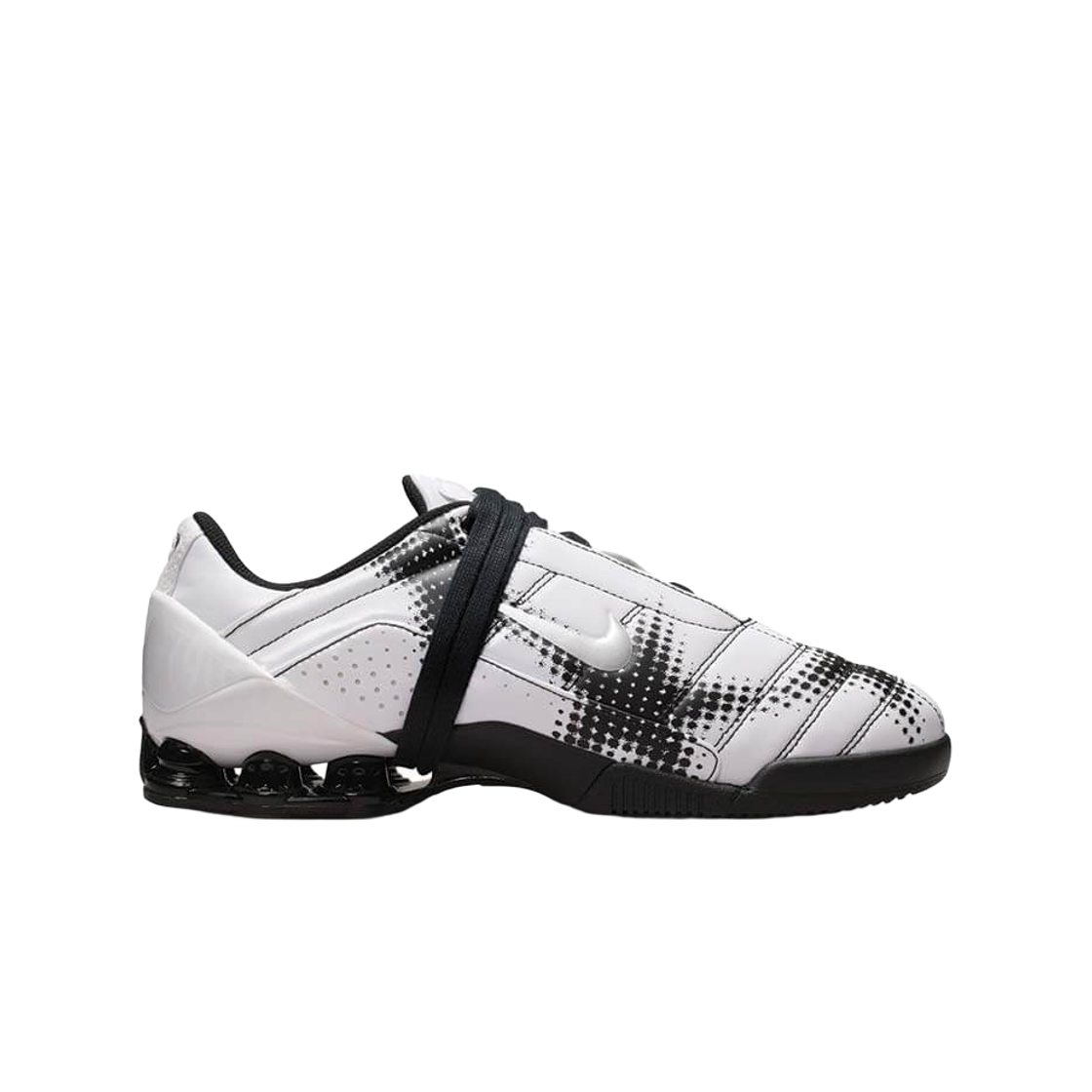 IR8176-100 (W) Nike Total 90 Shox Magia White and Black