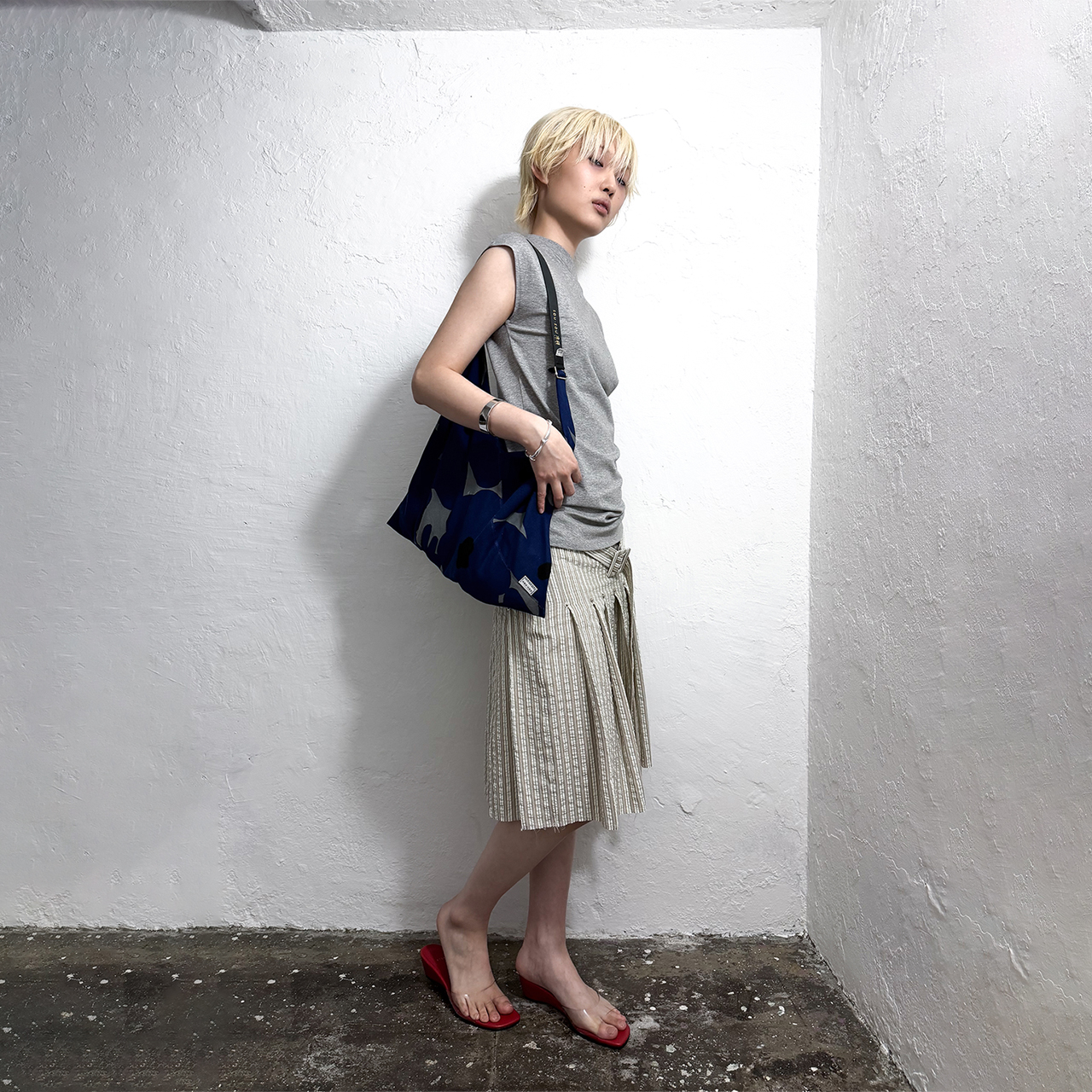 스틸레써디 로우 헴 스트라이프 플리츠 스커트 베이지(Still Lethardy Raw Hem Stripe Pleated Skirt Beige) - 5
