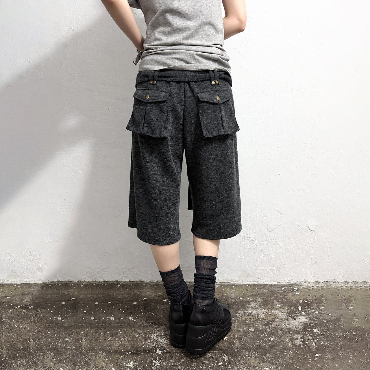 스틸레써디 벨티드 카고 크롭 팬츠 그레이(Still Lethardy Belted Cargo Cropped Pants Grey) - 5