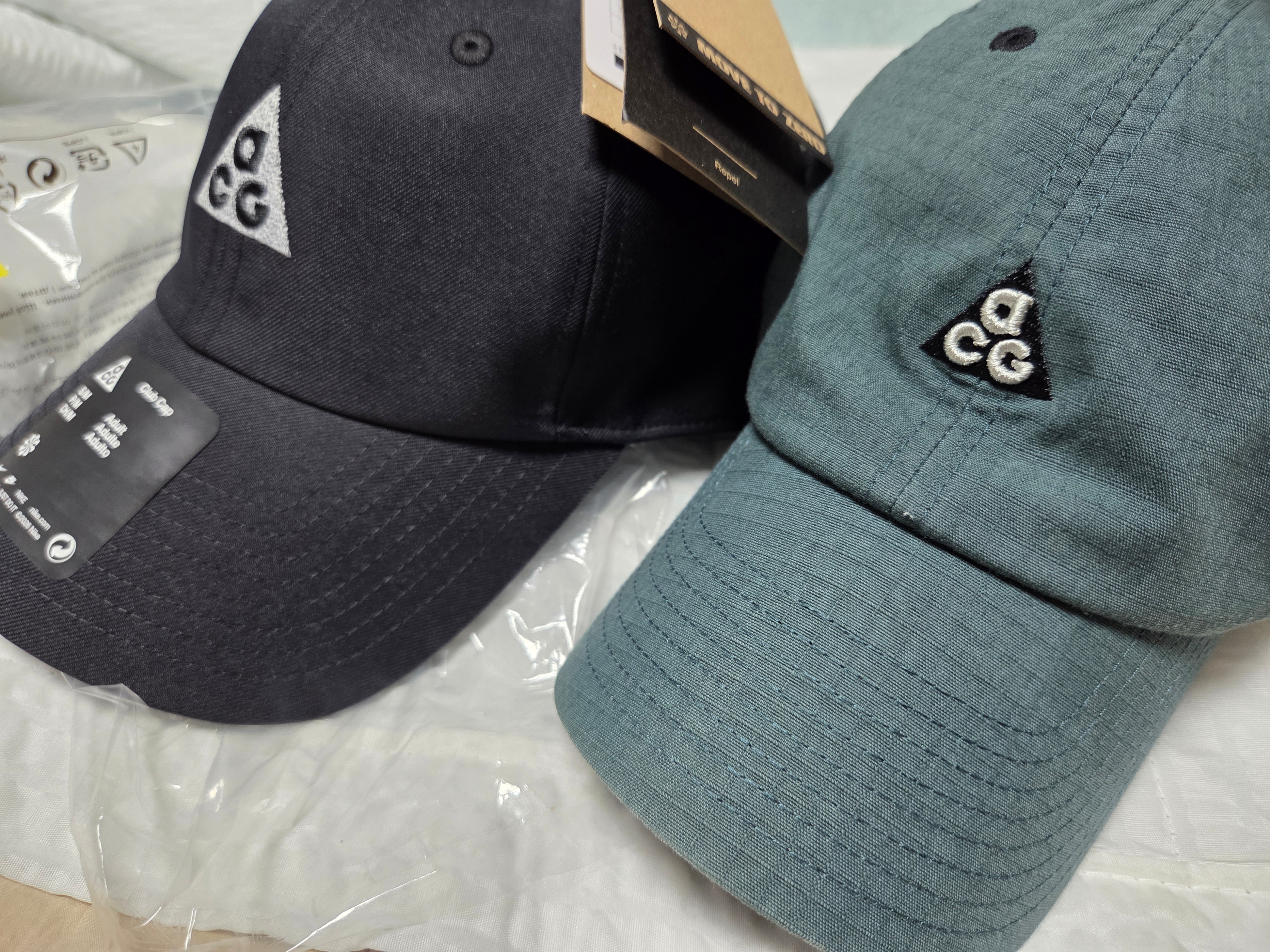 Nike ACG Club Unstructured Cap Black, Nike ACG Heritage 86 Cap Faded Spruce 착용 스타일