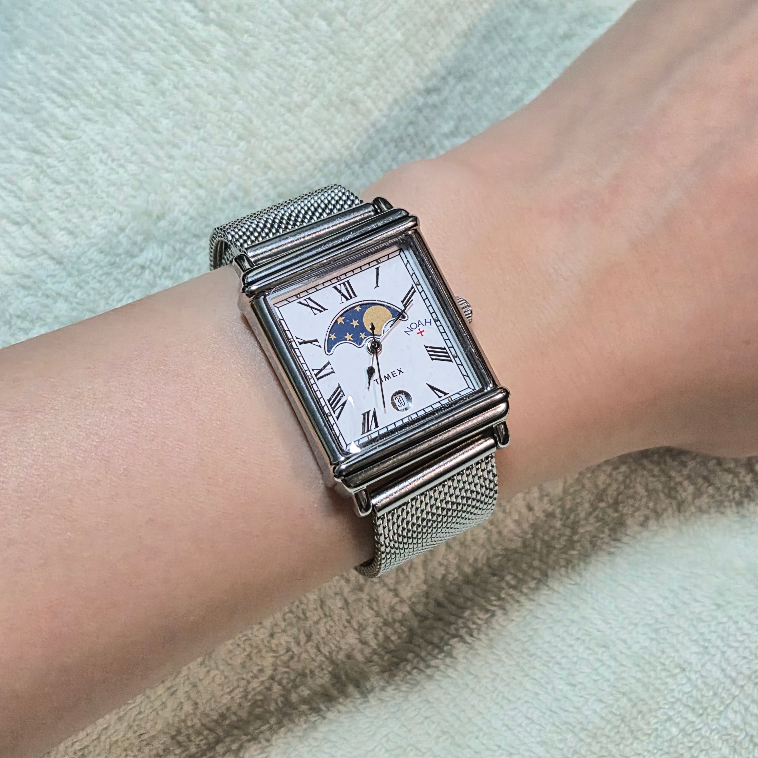 Timex x Noah Moon 37mm Phase Watch Brown Steel 착용 스타일 - 1