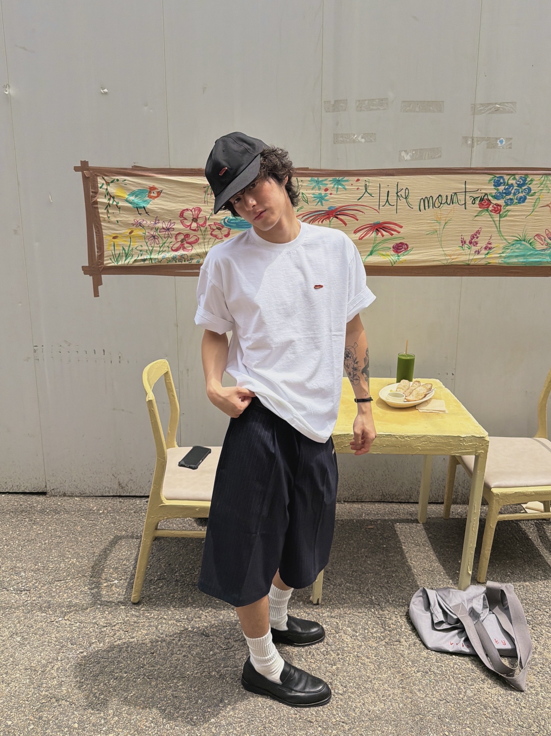 AKRYL Jersey Tee White - 26FW, AKRYL Icon Cap Black - 26FW 착용 스타일 - 1